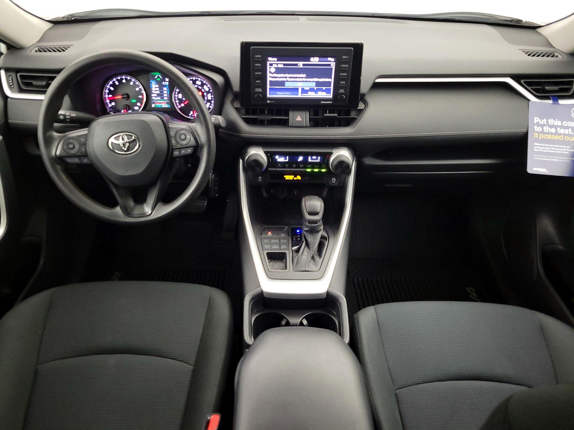 Thumbnail: 2020 Toyota RAV4 - 9