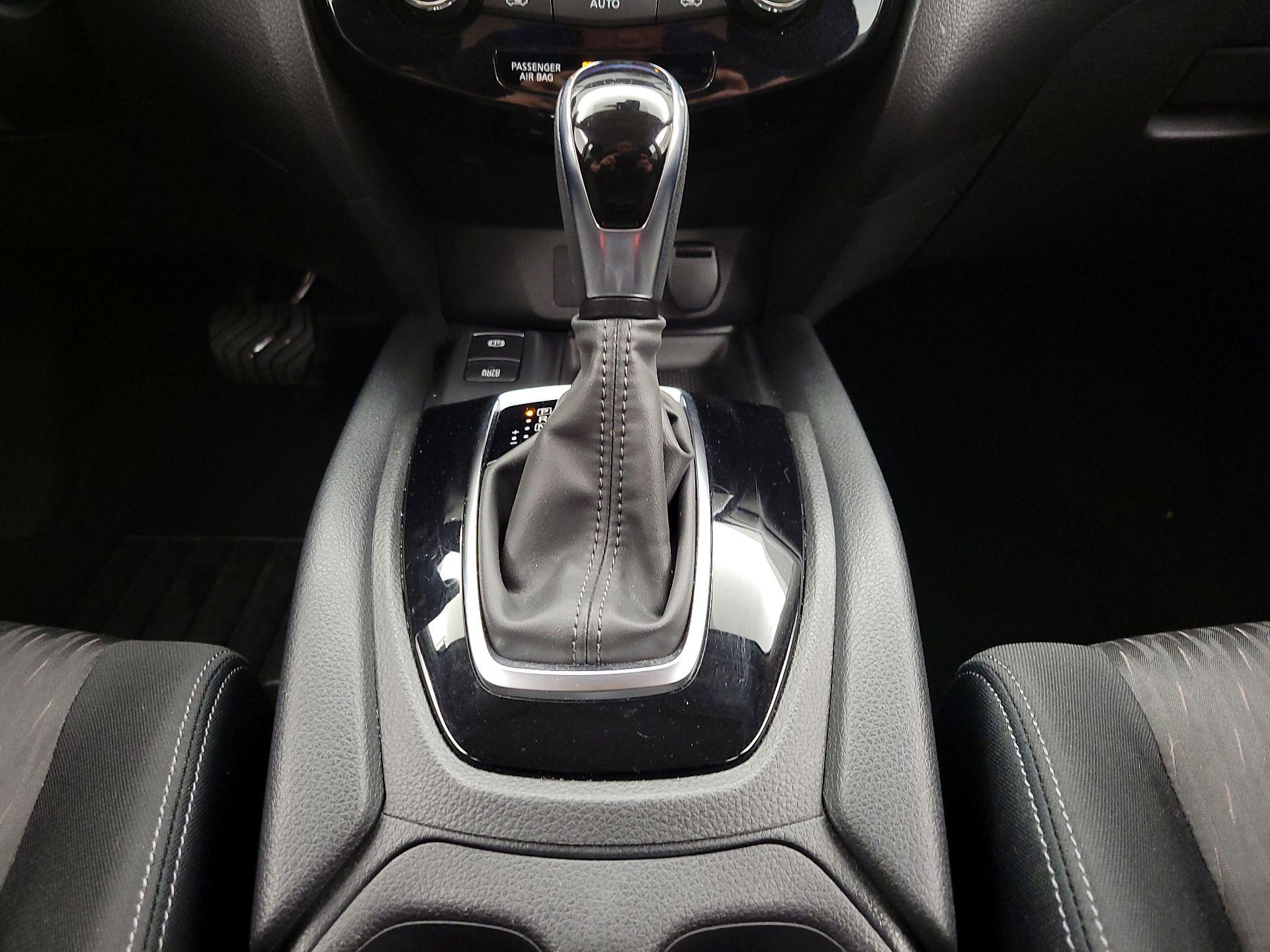 Thumbnail: 2020 Nissan Rogue - 18