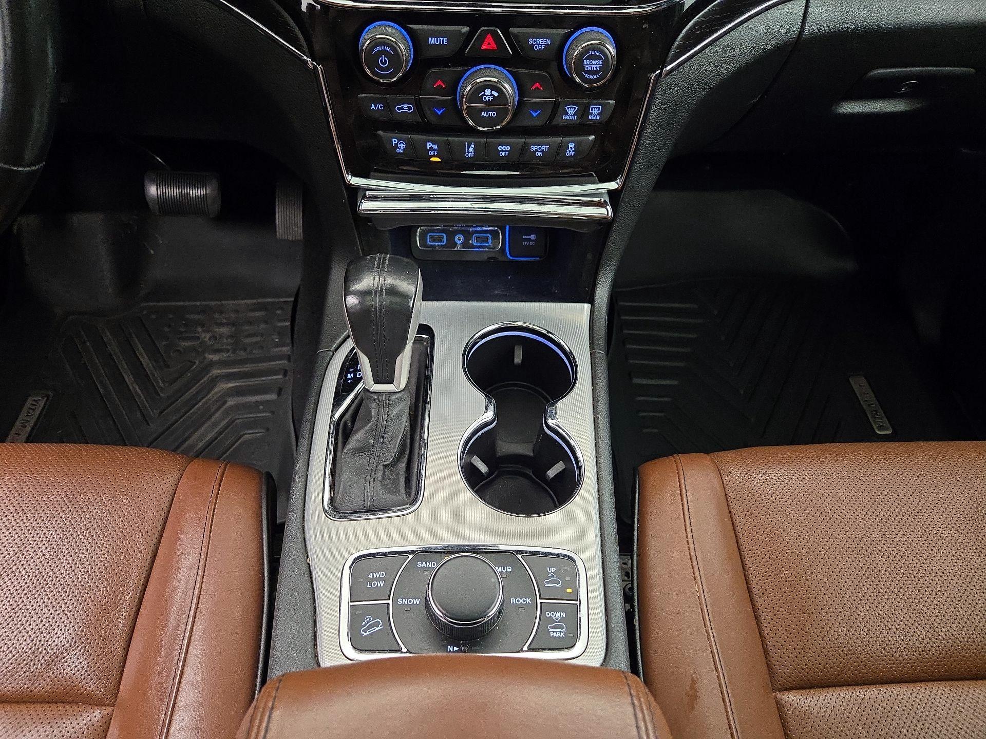 Thumbnail: 2020 Jeep Grand Cherokee - 18