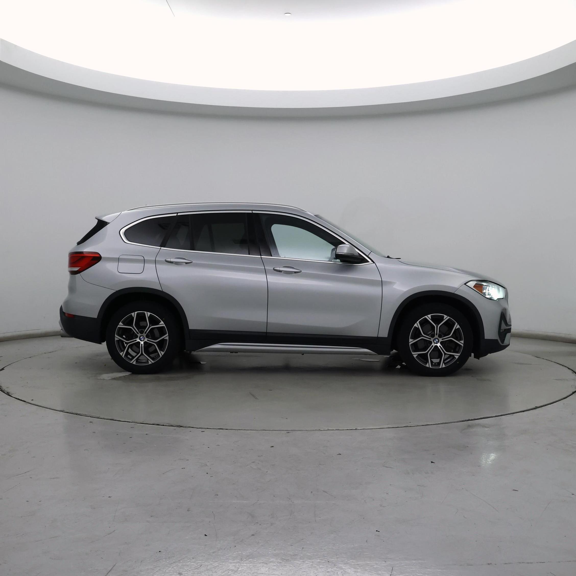 Thumbnail: 2020 BMW X1 - 7