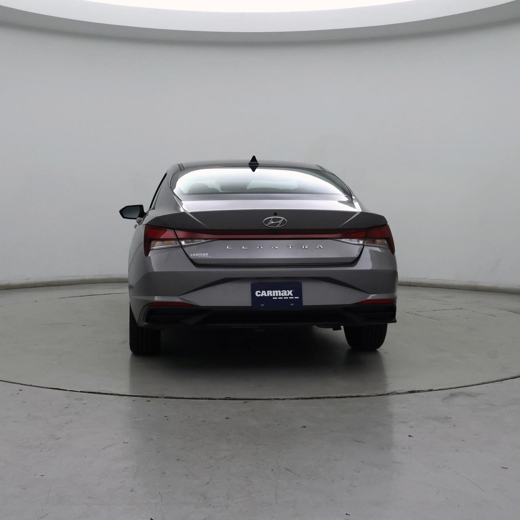 Thumbnail: 2022 Hyundai Elantra - 6