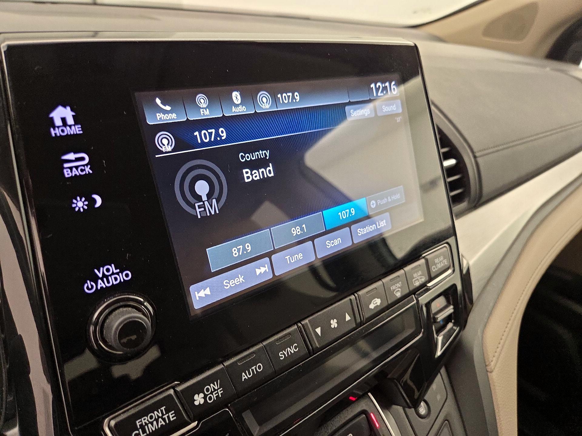 Thumbnail: 2019 Honda Odyssey - 15