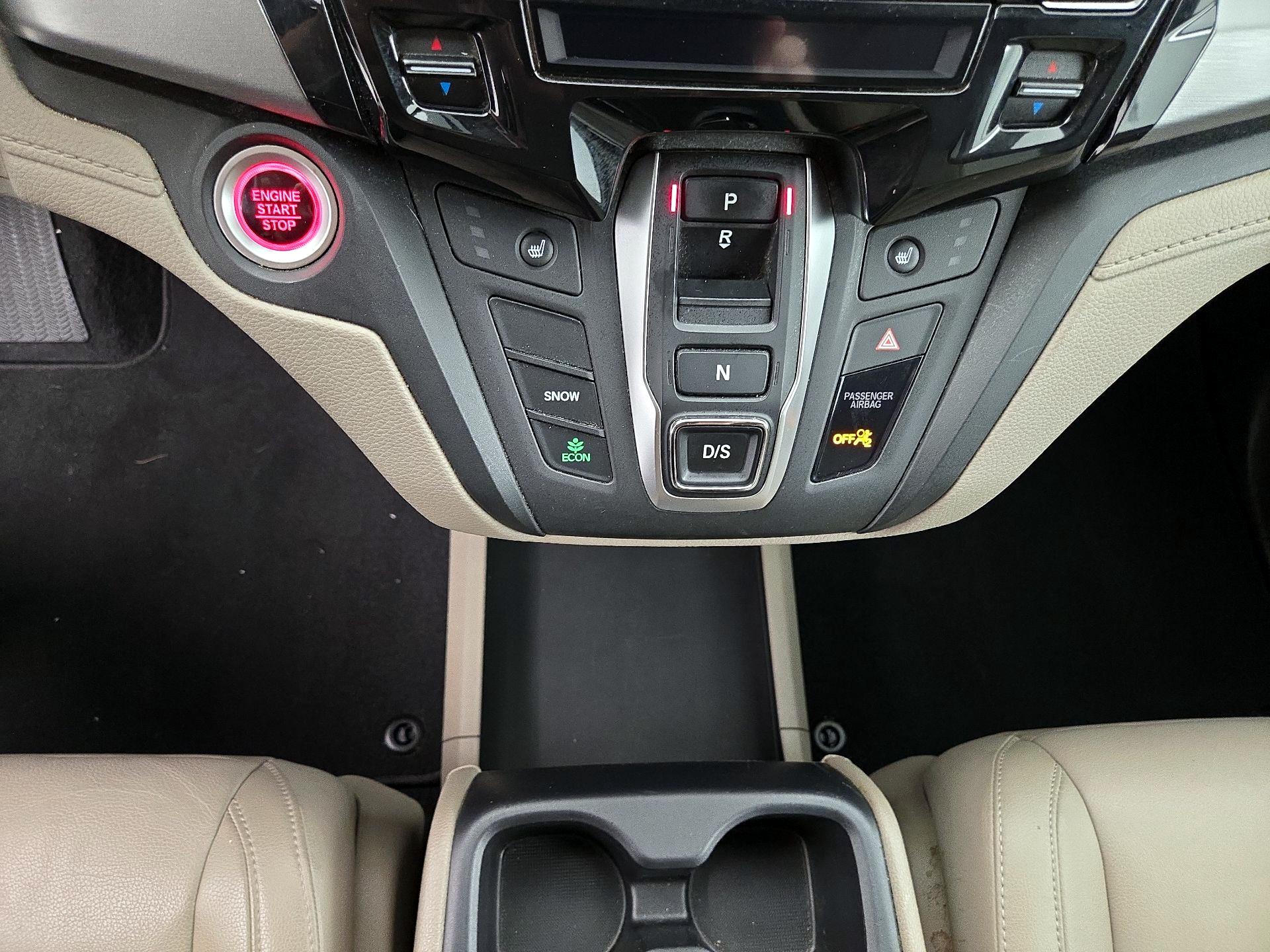 Thumbnail: 2019 Honda Odyssey - 17