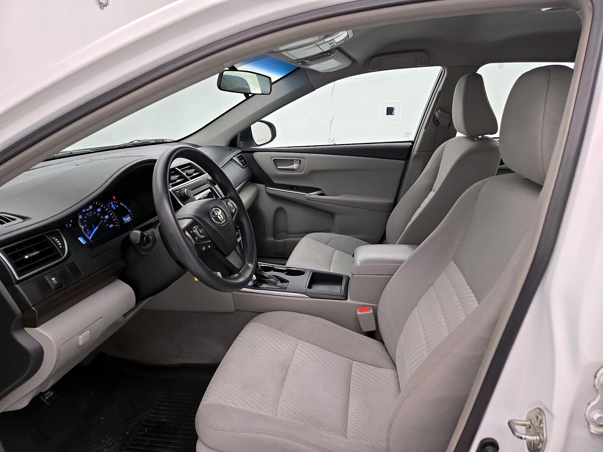 Thumbnail: 2015 Toyota Camry - 11