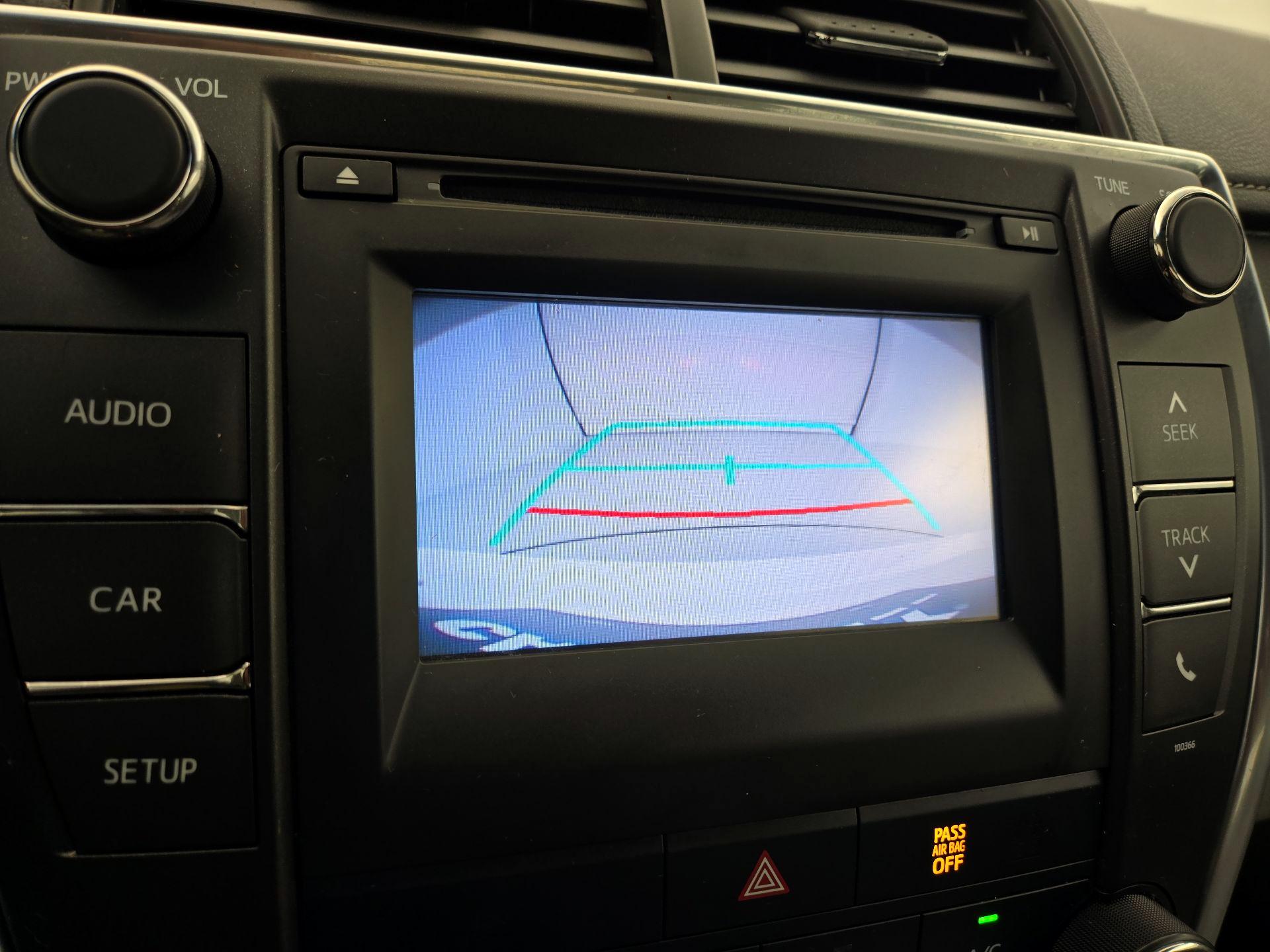 Thumbnail: 2015 Toyota Camry - 14