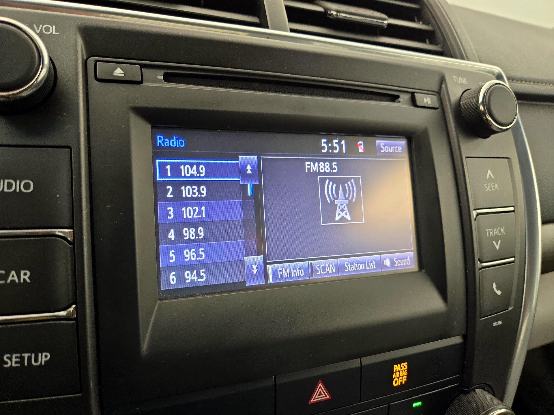 Thumbnail: 2015 Toyota Camry - 15
