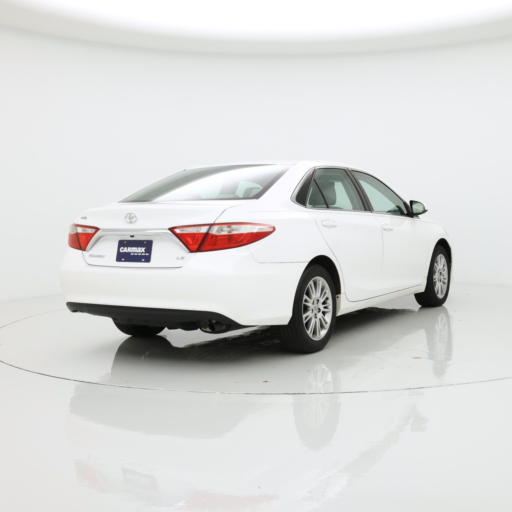 Thumbnail: 2015 Toyota Camry - 8