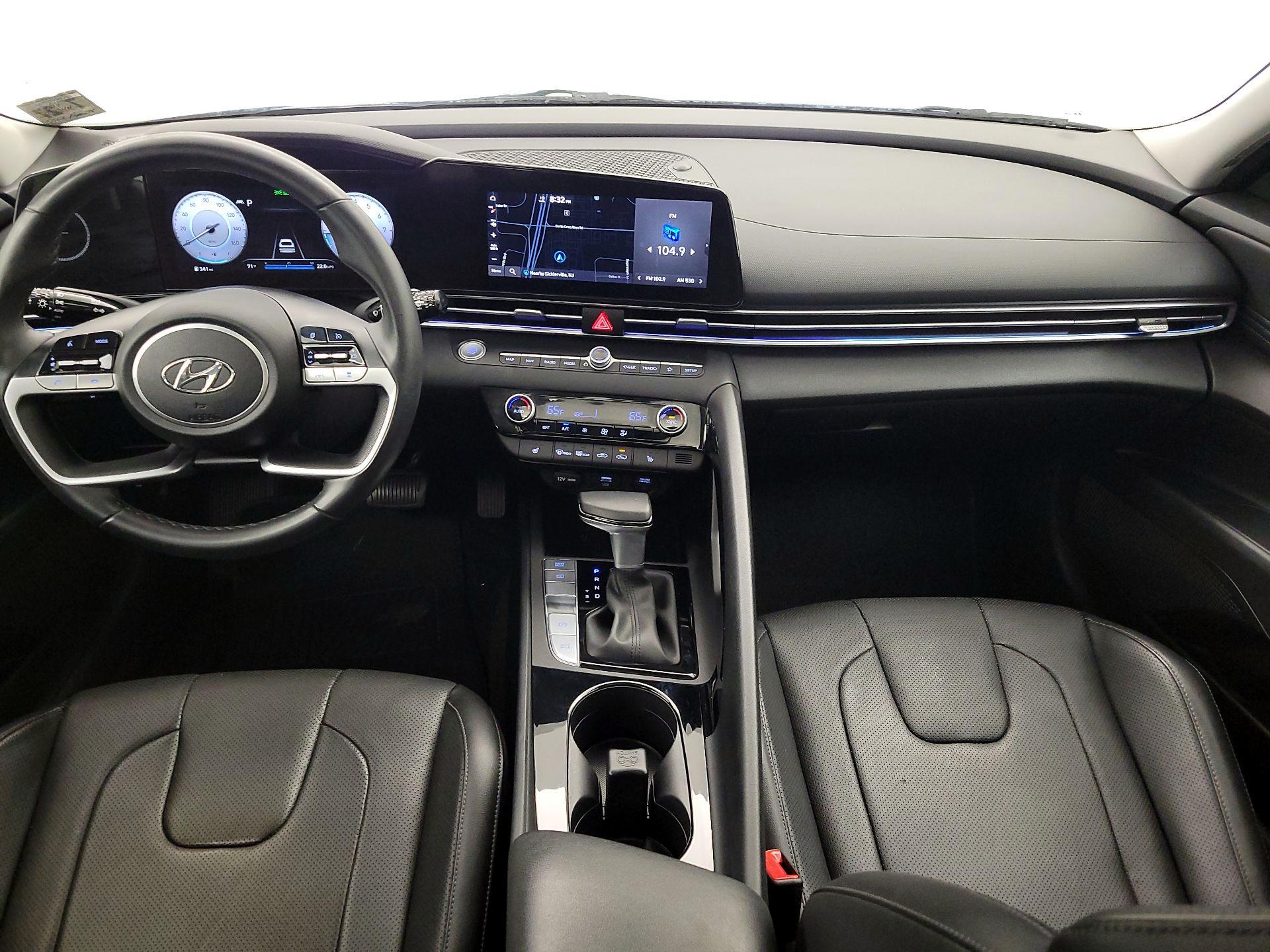 Thumbnail: 2023 Hyundai Elantra - 9