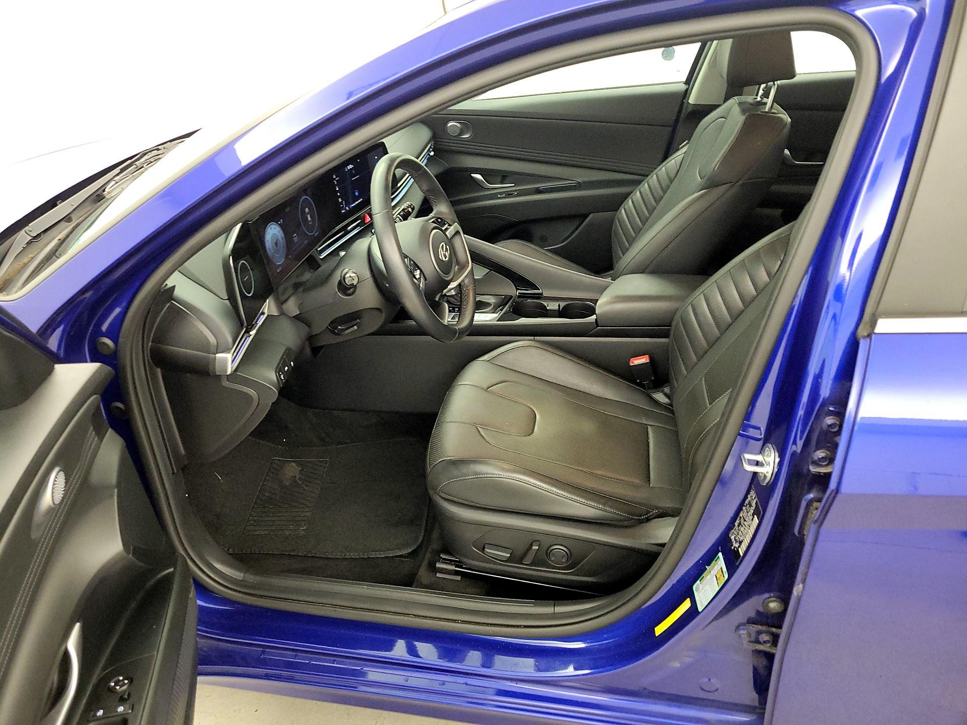 Thumbnail: 2023 Hyundai Elantra - 11