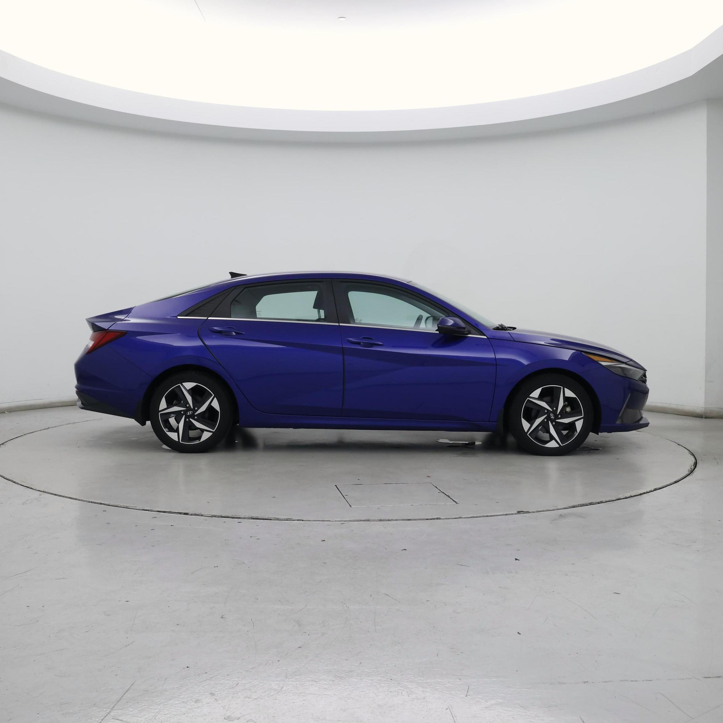 Thumbnail: 2023 Hyundai Elantra - 7
