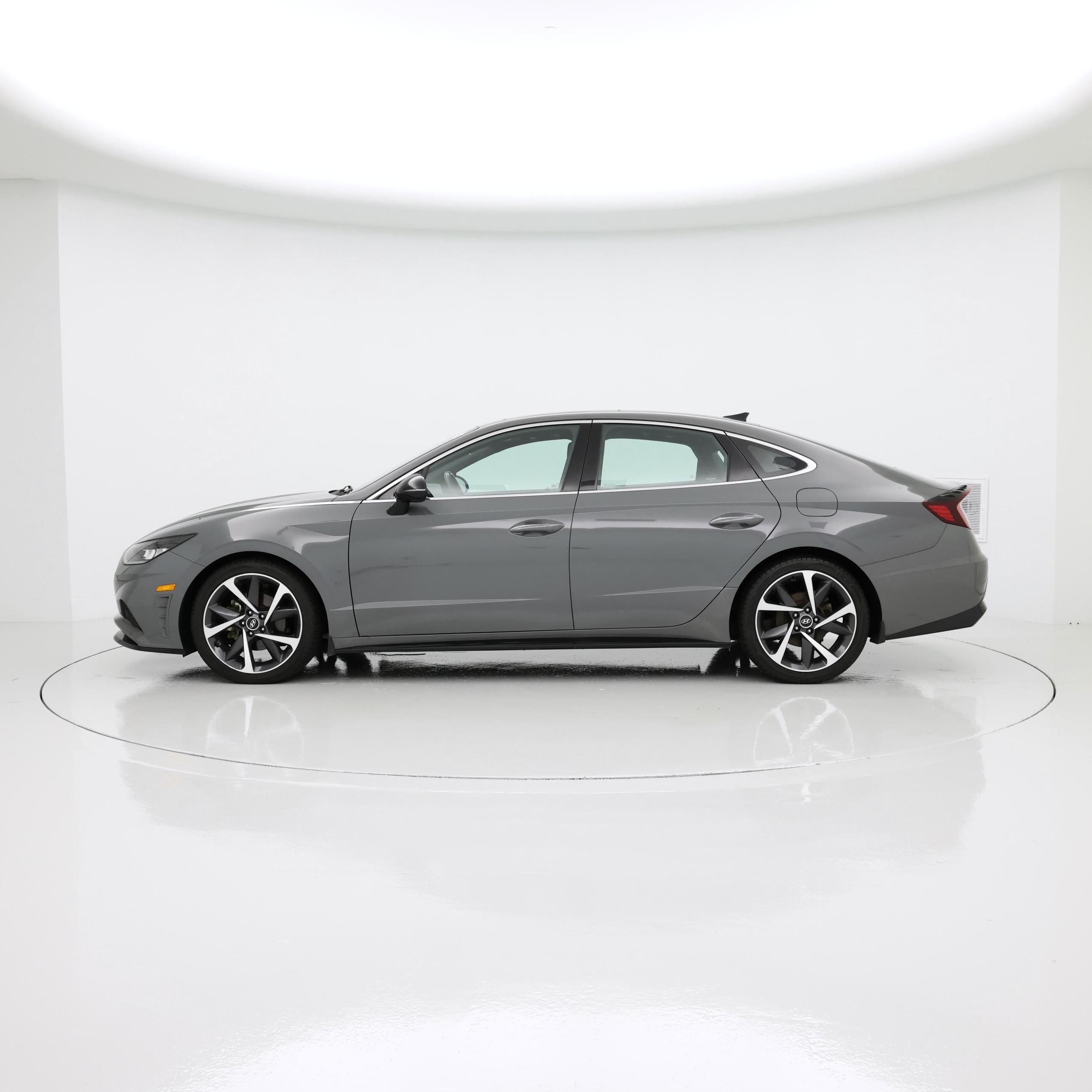 Thumbnail: 2022 Hyundai Sonata - 3