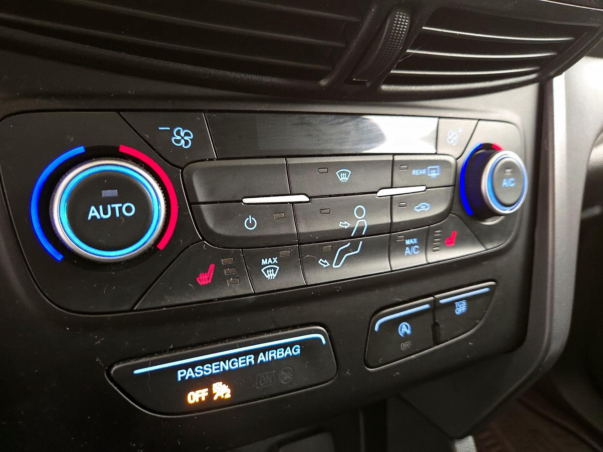 Thumbnail: 2018 Ford Escape - 17