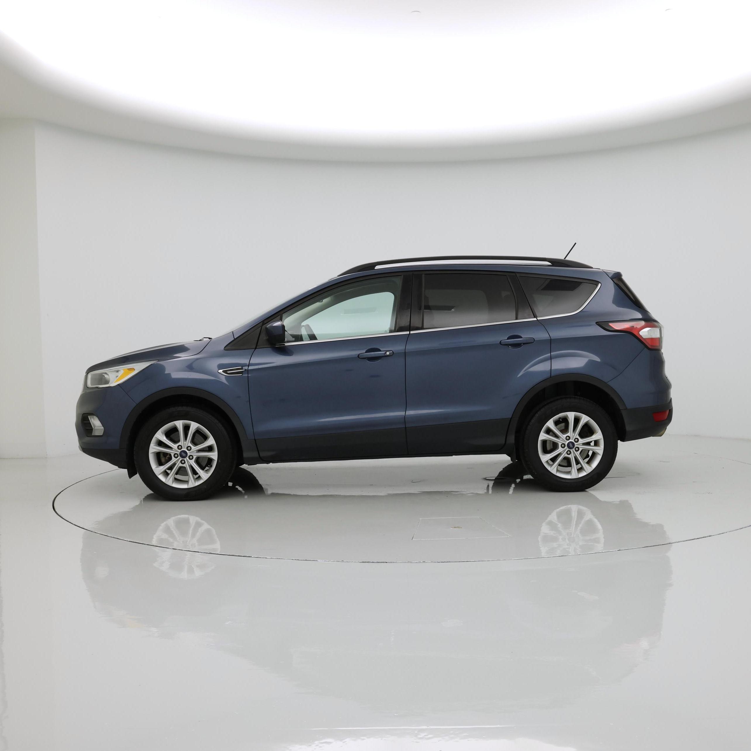 Thumbnail: 2018 Ford Escape - 3
