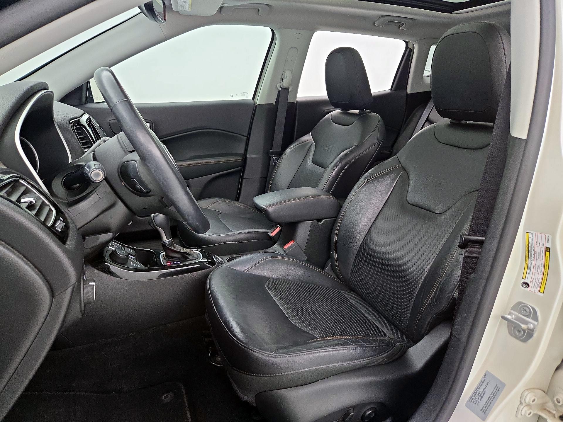 Thumbnail: 2017 Jeep Compass - 11