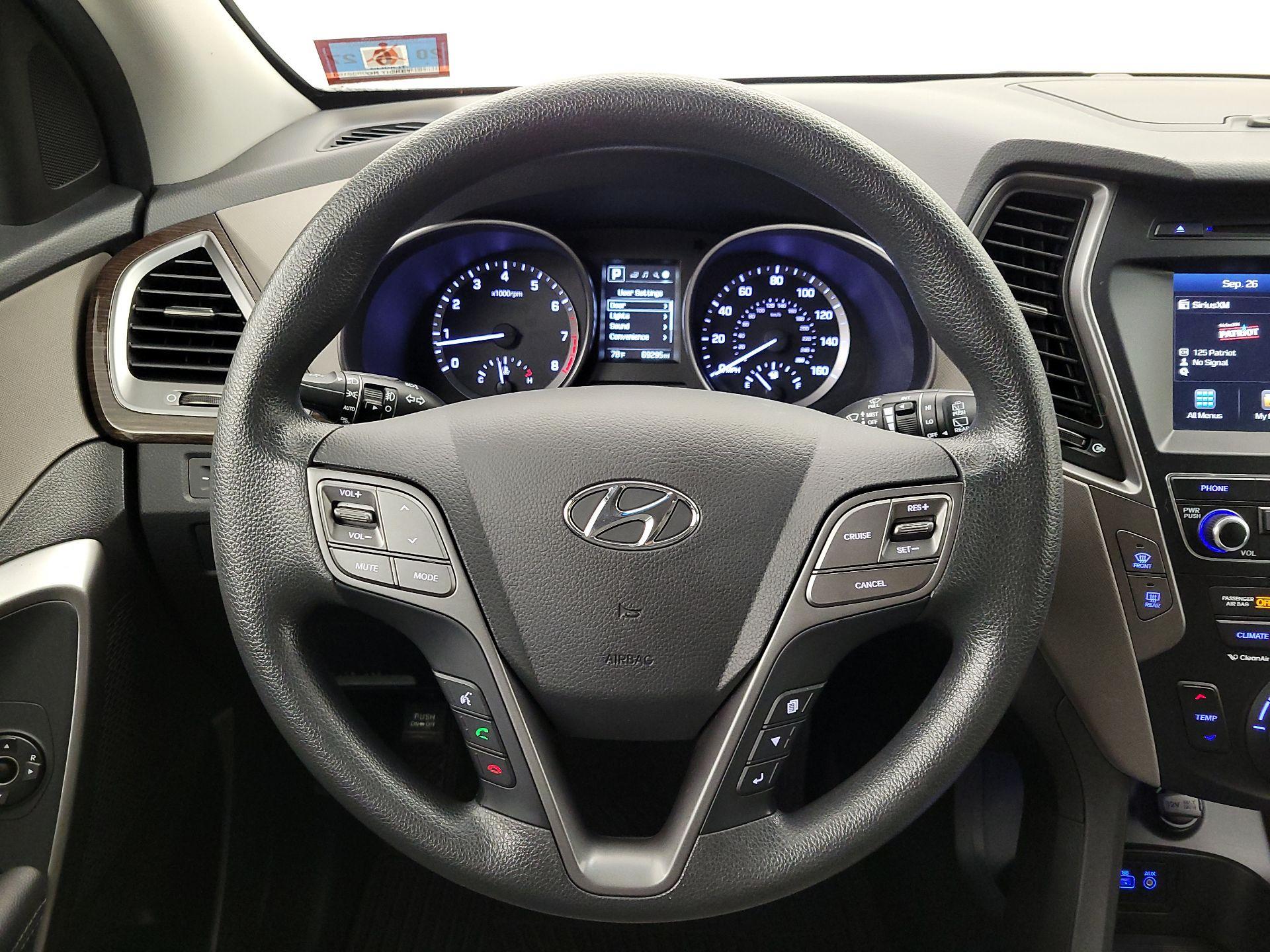 Thumbnail: 2018 Hyundai Santa Fe - 10