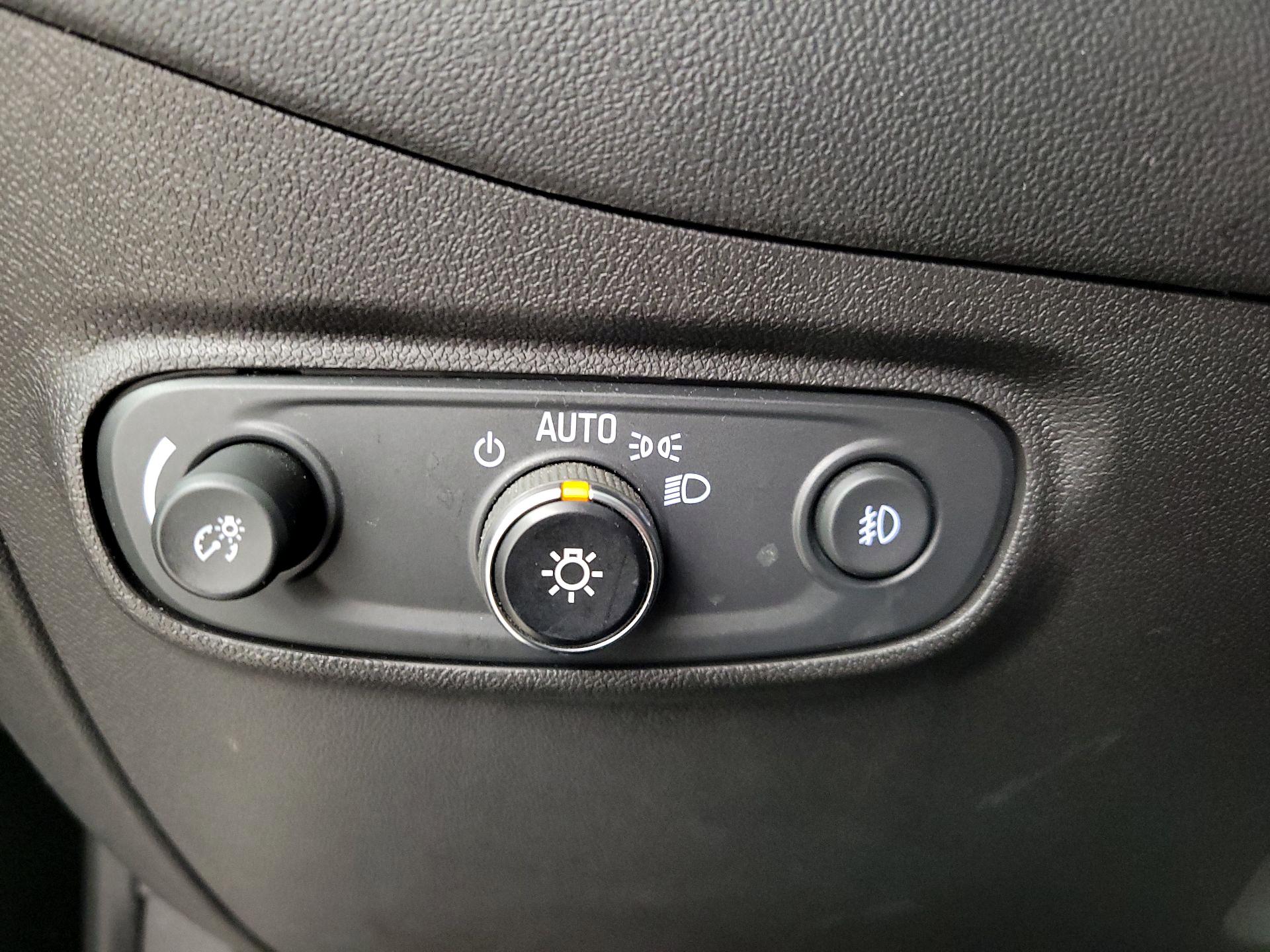 Thumbnail: 2021 Chevrolet Equinox - 13