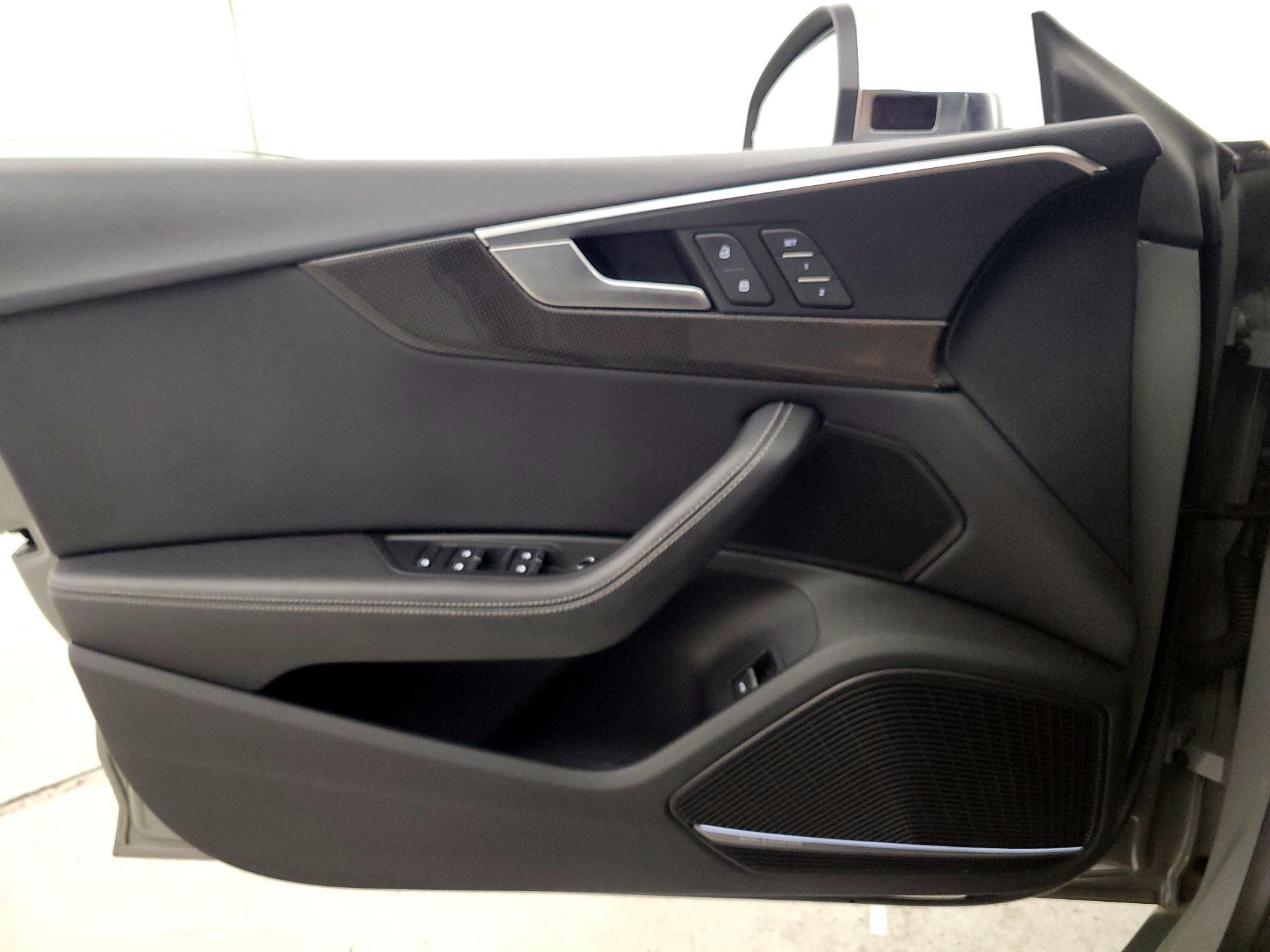 Thumbnail: 2019 Audi S5 - 12