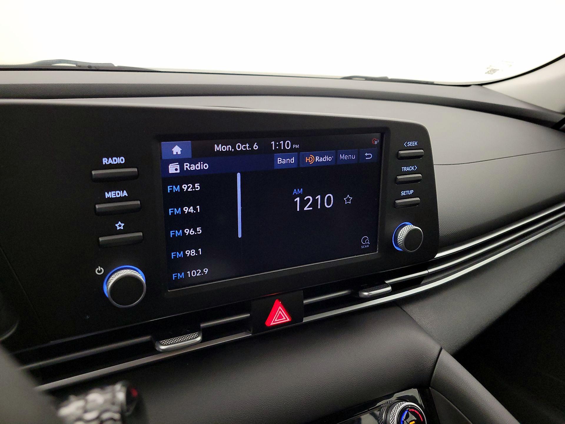 Thumbnail: 2023 Hyundai Elantra - 15