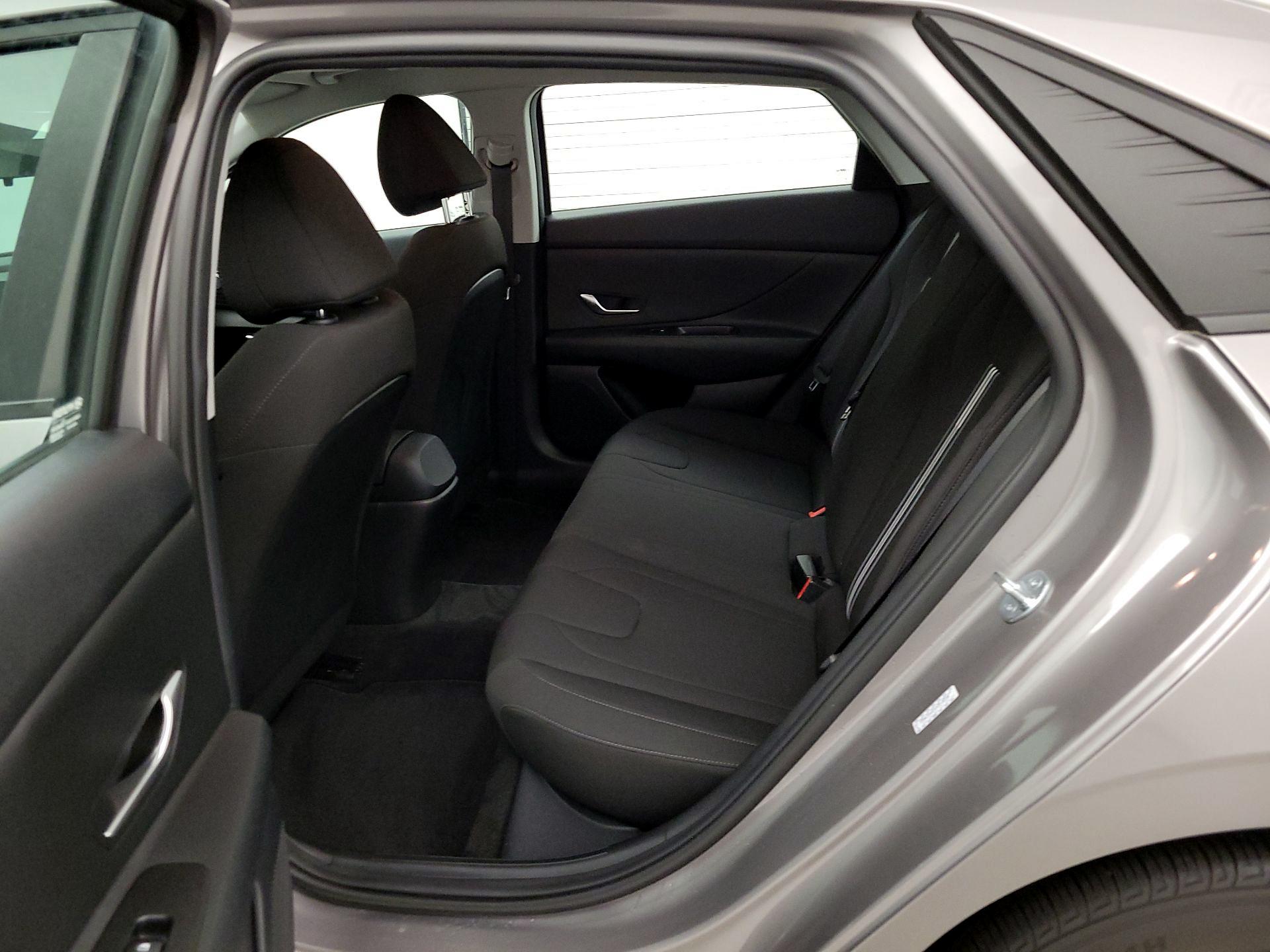 Thumbnail: 2023 Hyundai Elantra - 19