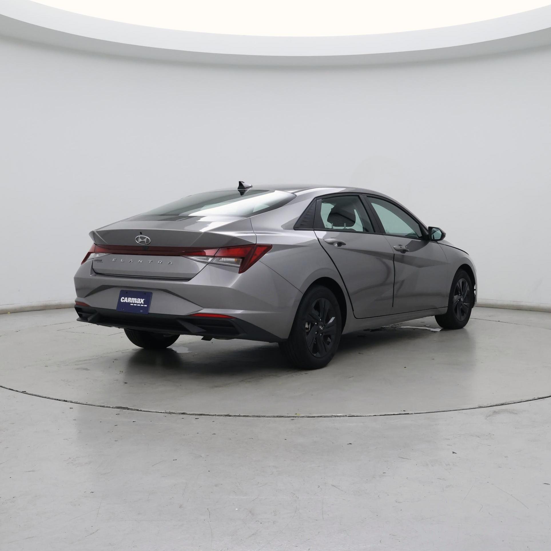 Thumbnail: 2023 Hyundai Elantra - 8