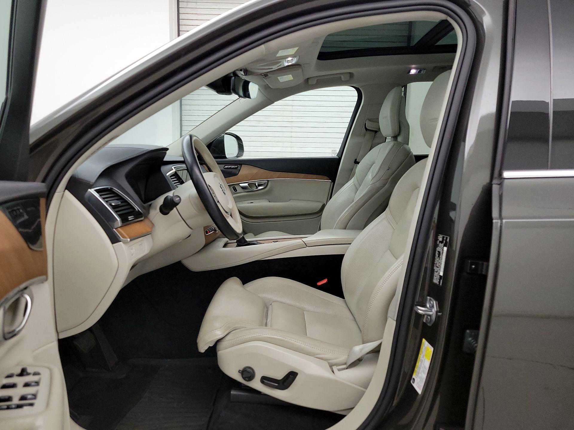 Thumbnail: 2020 Volvo XC90 - 11