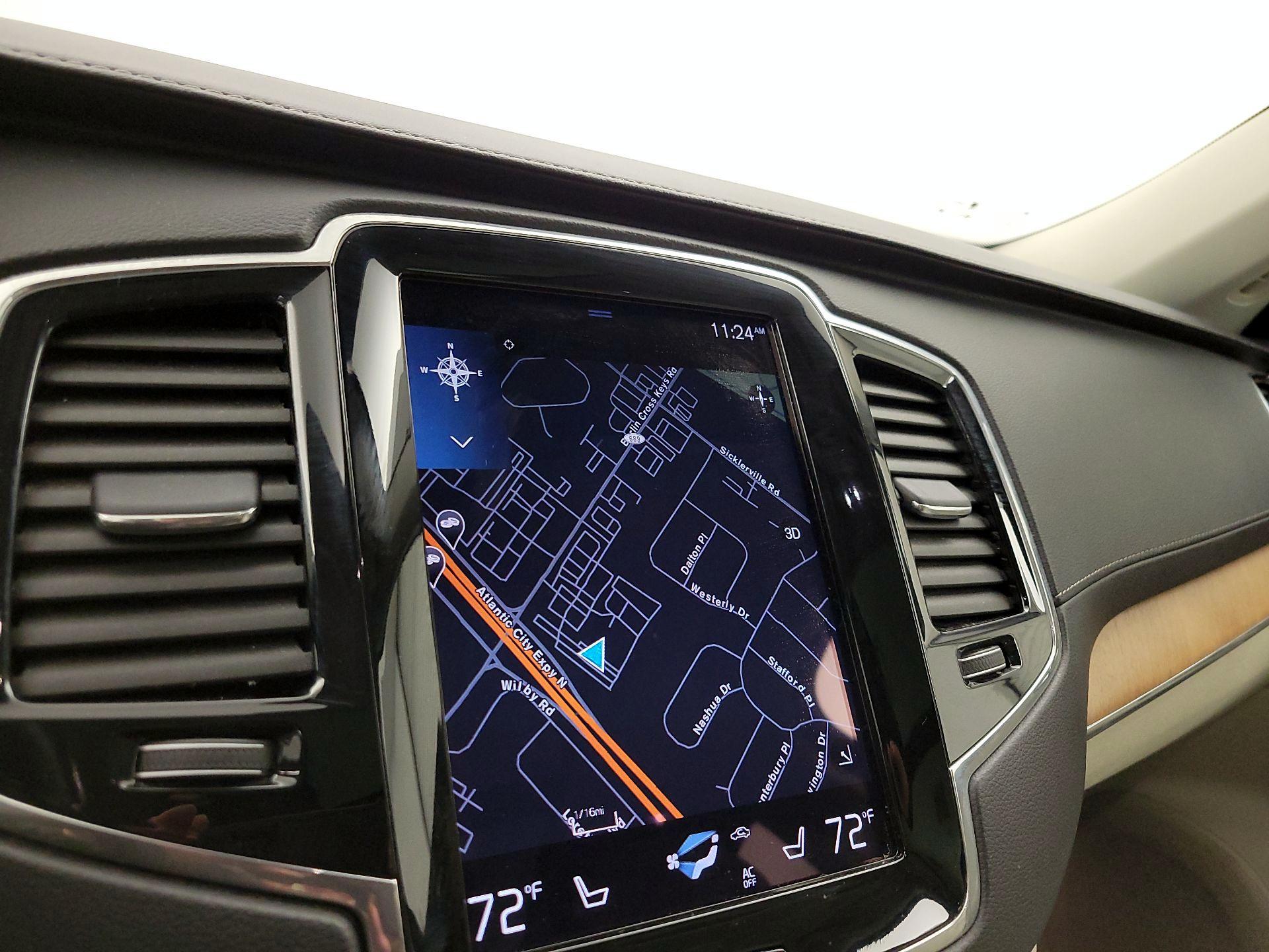 Thumbnail: 2020 Volvo XC90 - 14