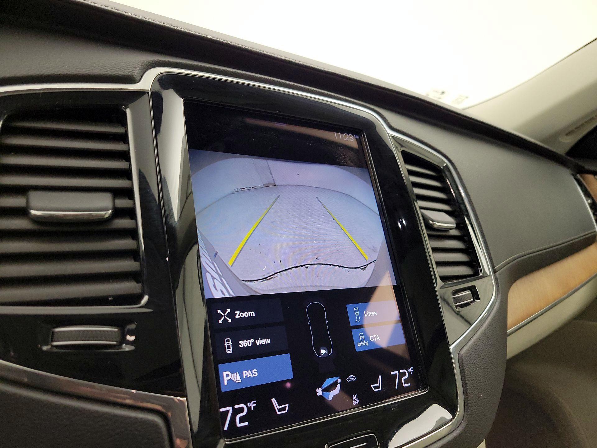Thumbnail: 2020 Volvo XC90 - 15
