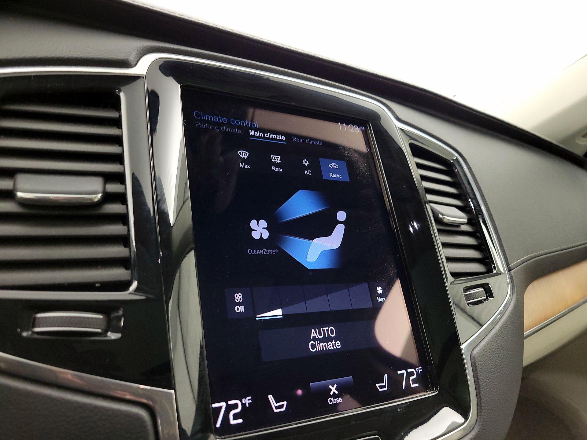 Thumbnail: 2020 Volvo XC90 - 17