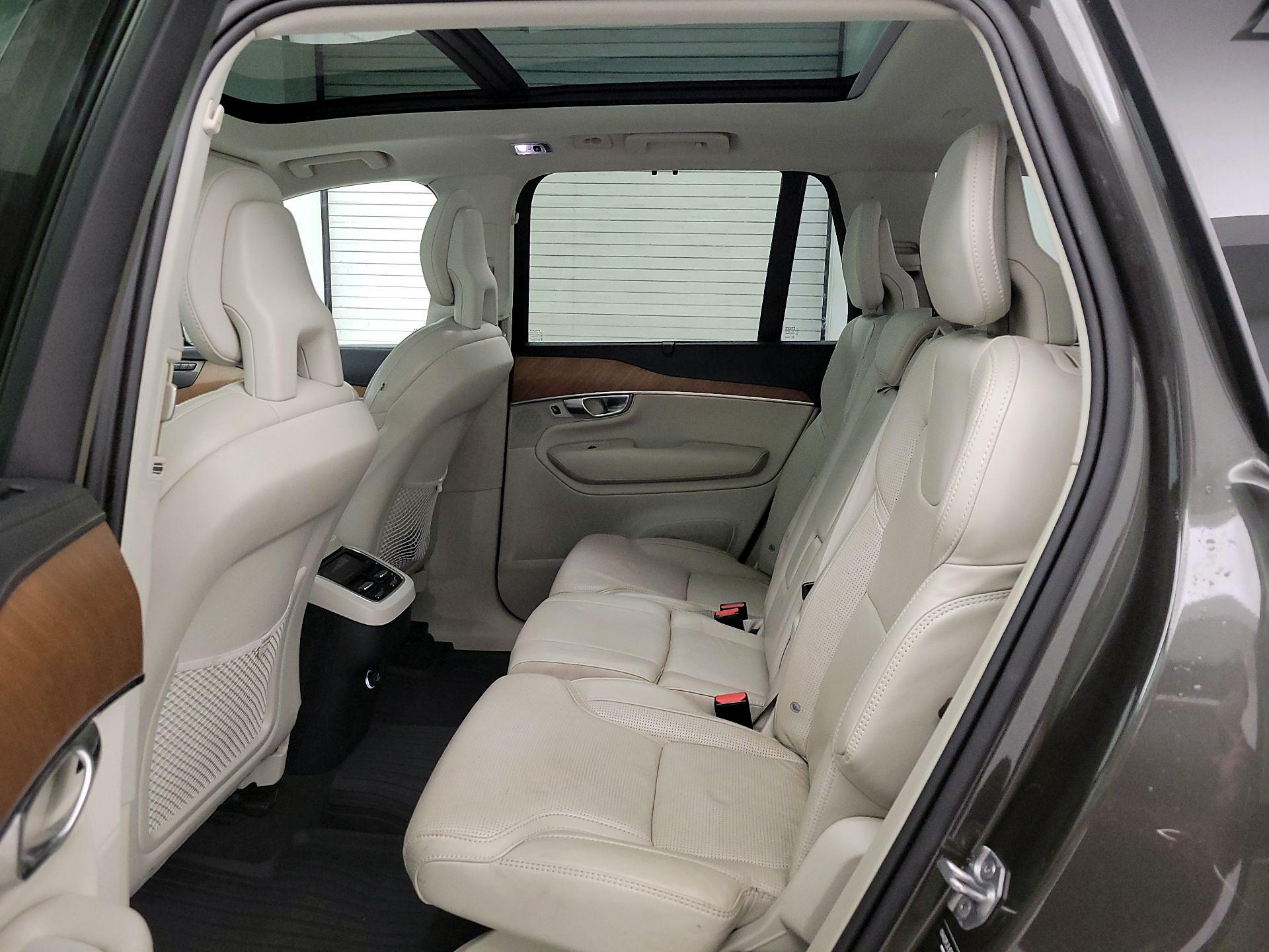 Thumbnail: 2020 Volvo XC90 - 20