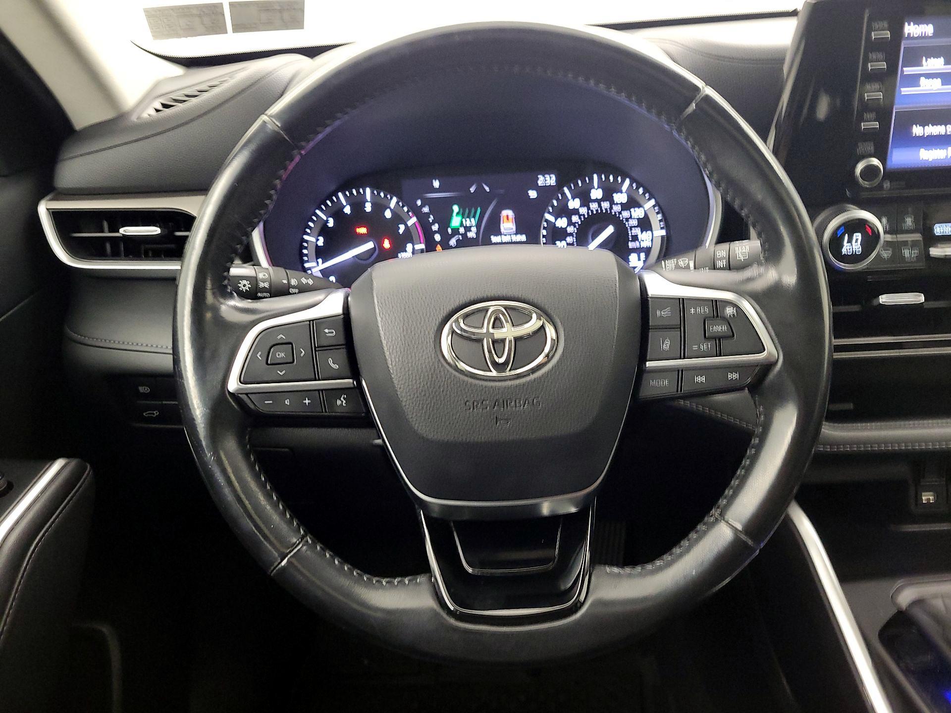 Thumbnail: 2020 Toyota Highlander - 10