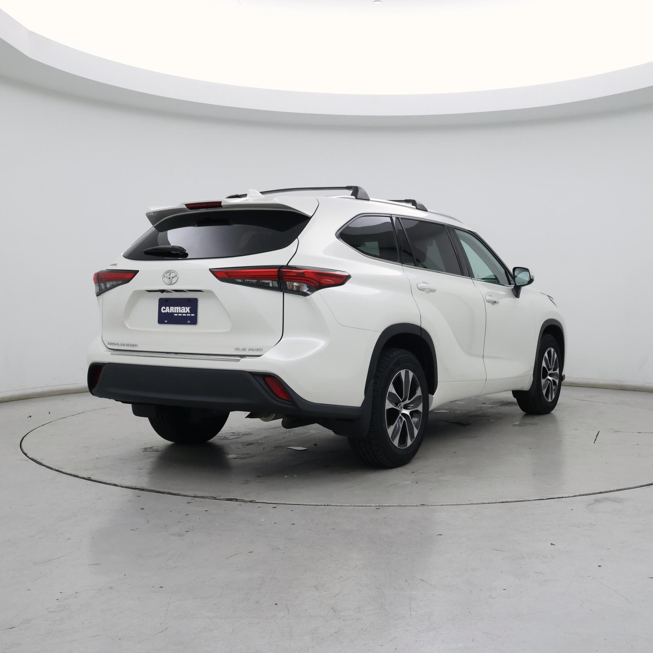 Thumbnail: 2020 Toyota Highlander - 8