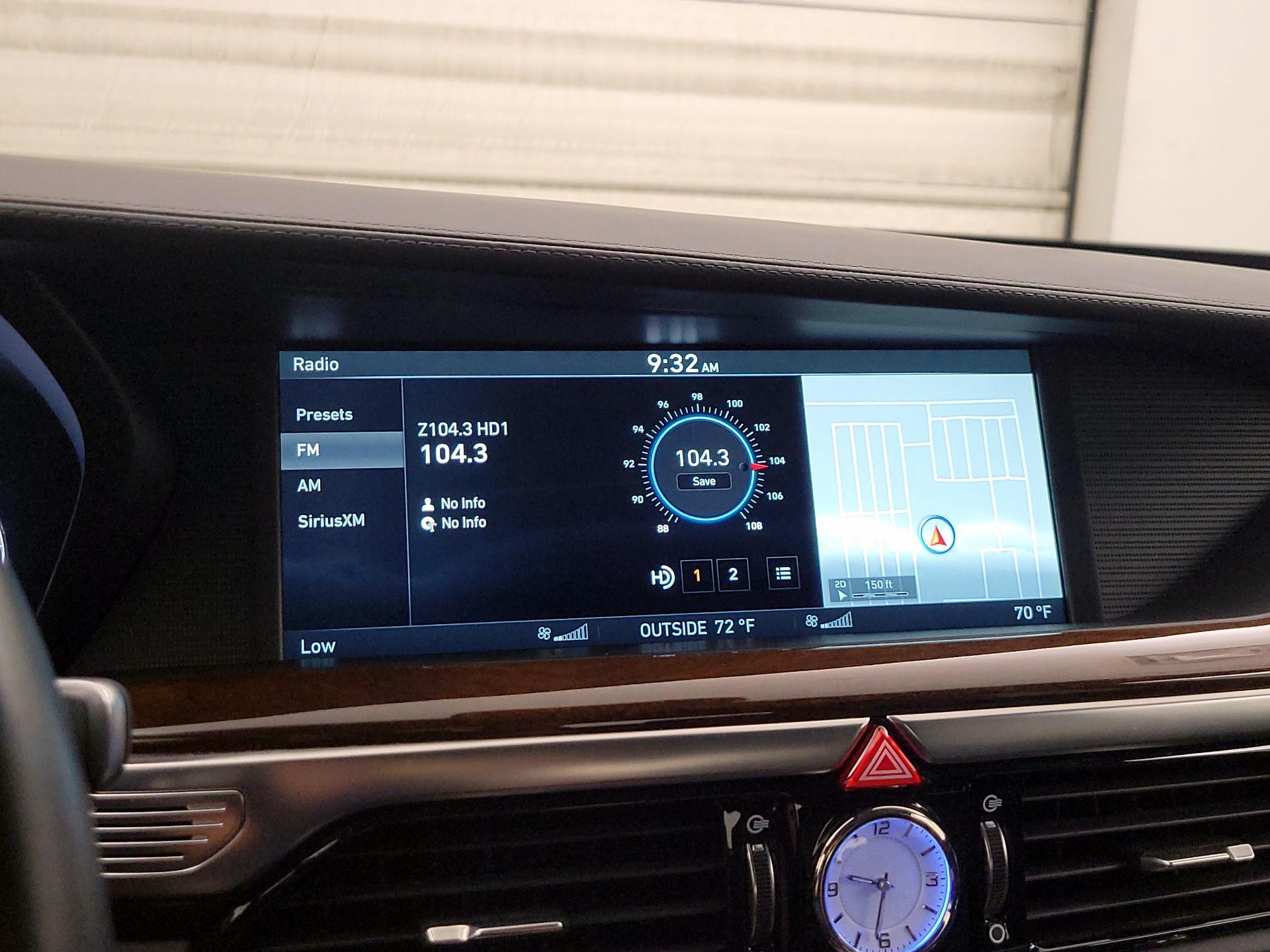 Thumbnail: 2017 Genesis G90 - 16