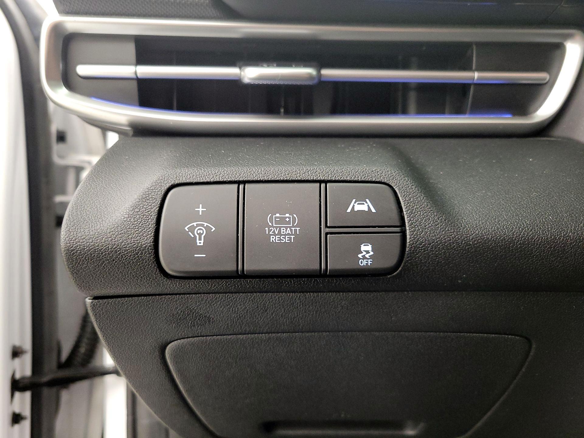 Thumbnail: 2021 Hyundai Elantra - 13