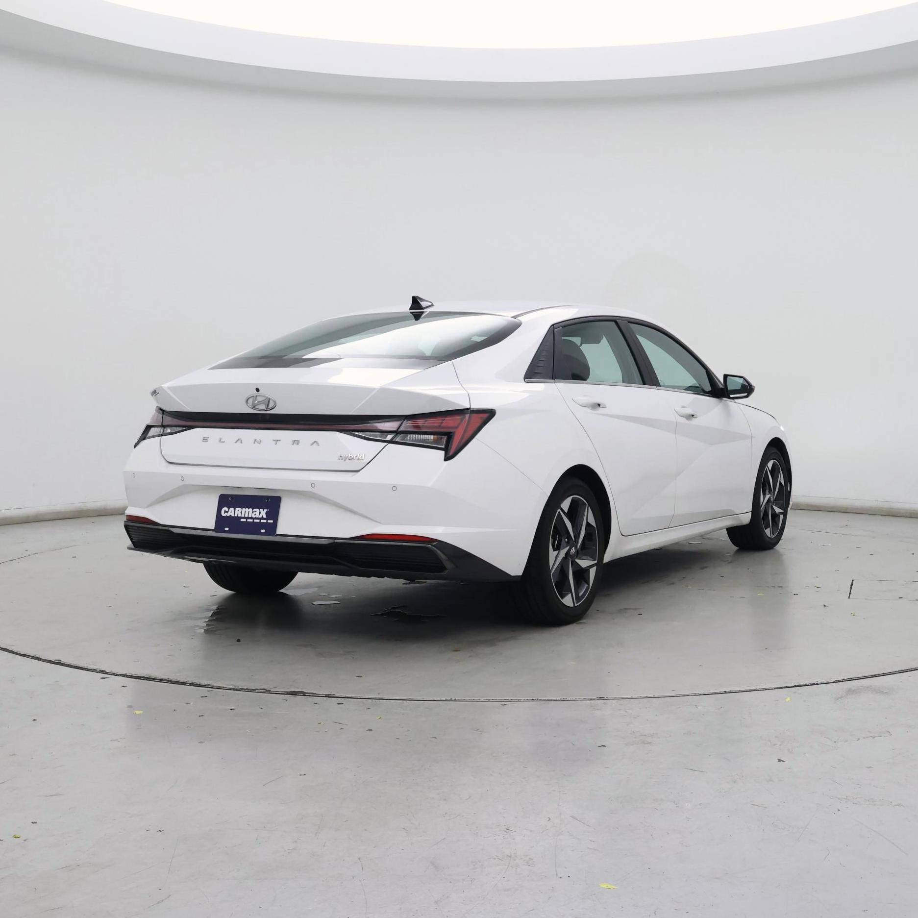 Thumbnail: 2021 Hyundai Elantra - 8