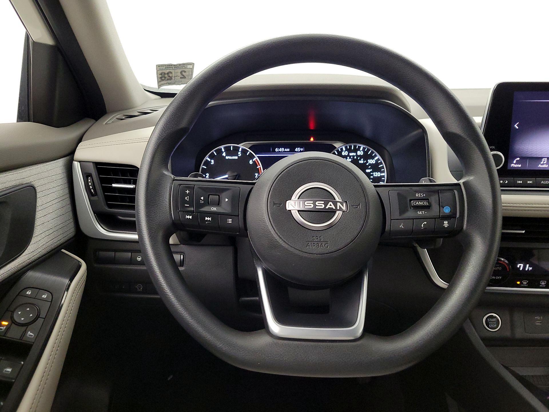 Thumbnail: 2023 Nissan Rogue - 10
