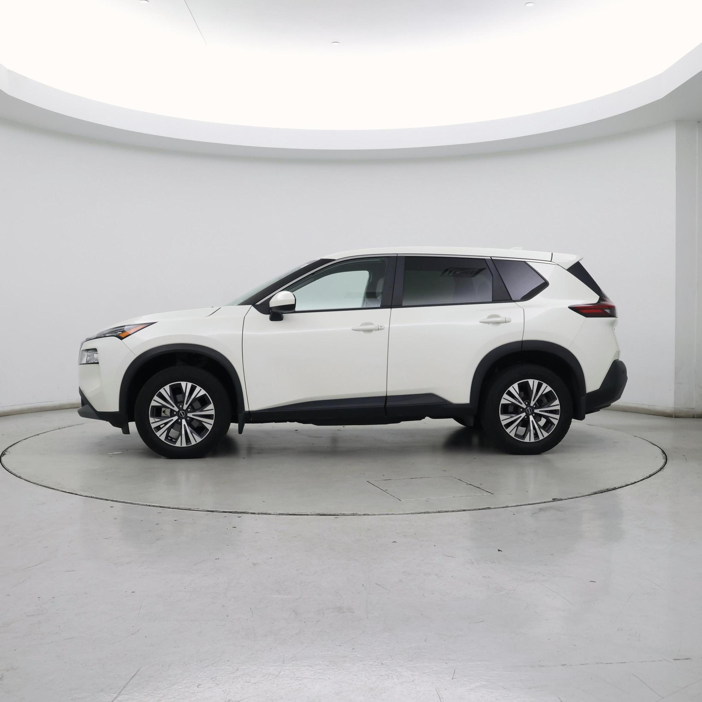 Thumbnail: 2023 Nissan Rogue - 3