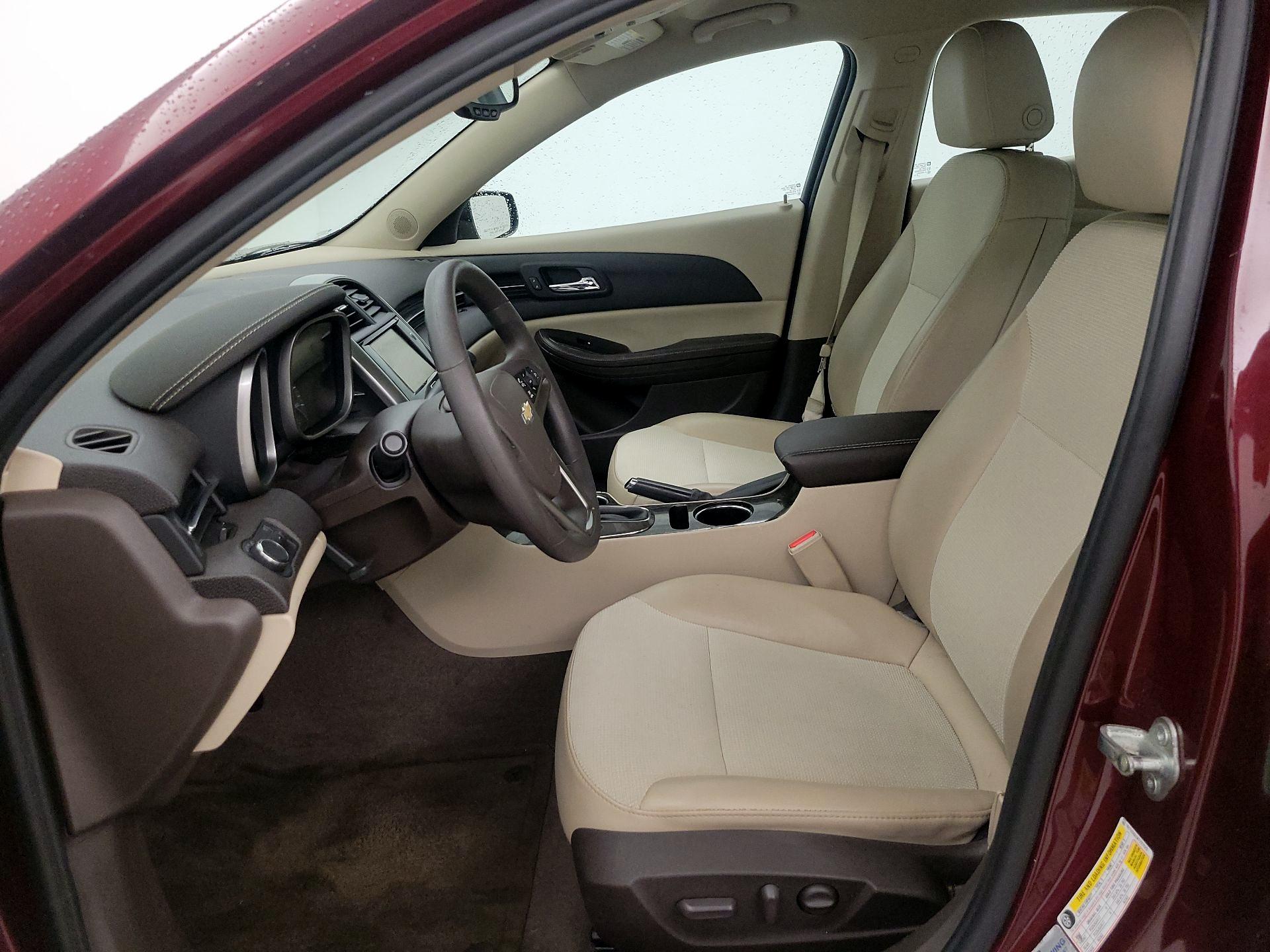 Thumbnail: 2015 Chevrolet Malibu - 11