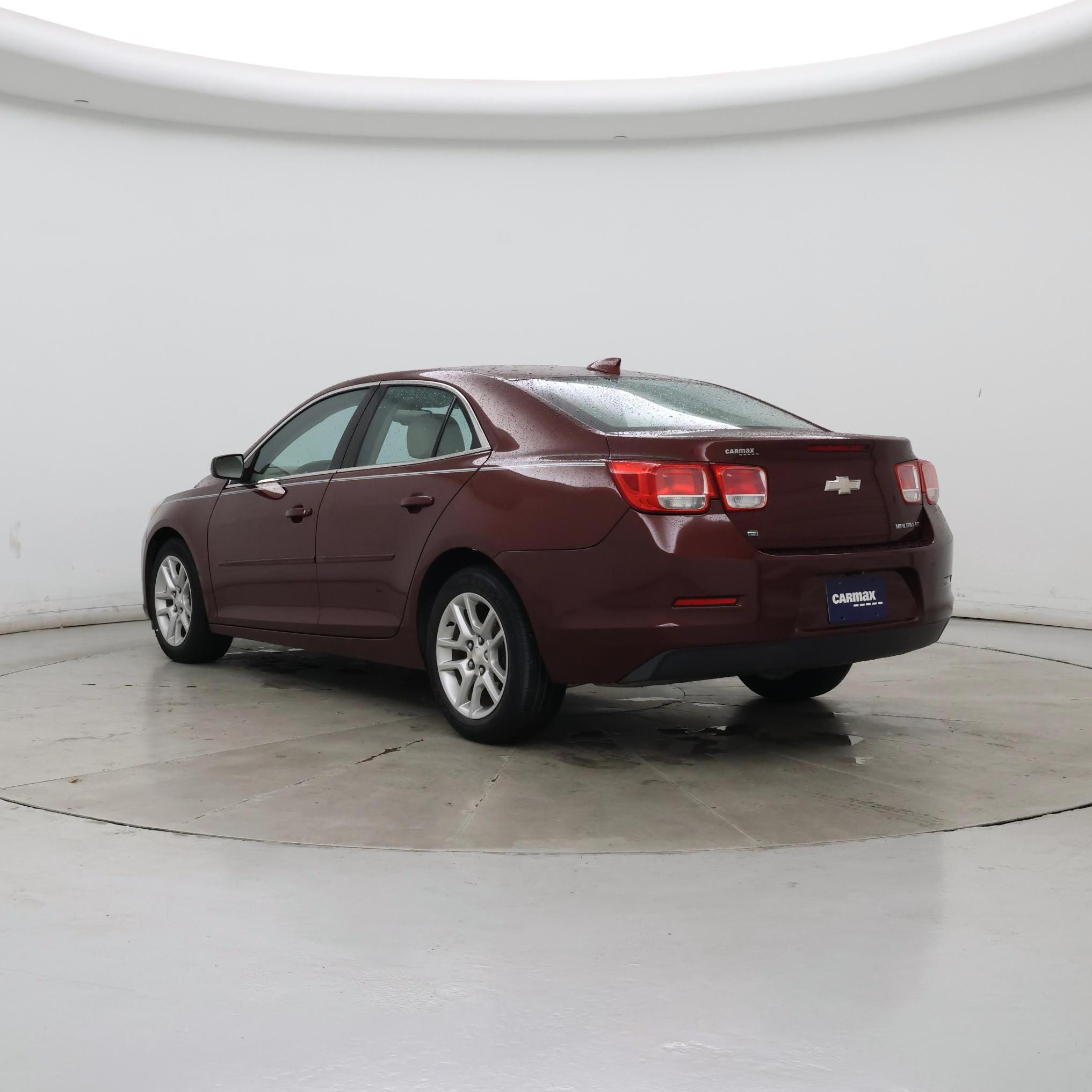 Thumbnail: 2015 Chevrolet Malibu - 2