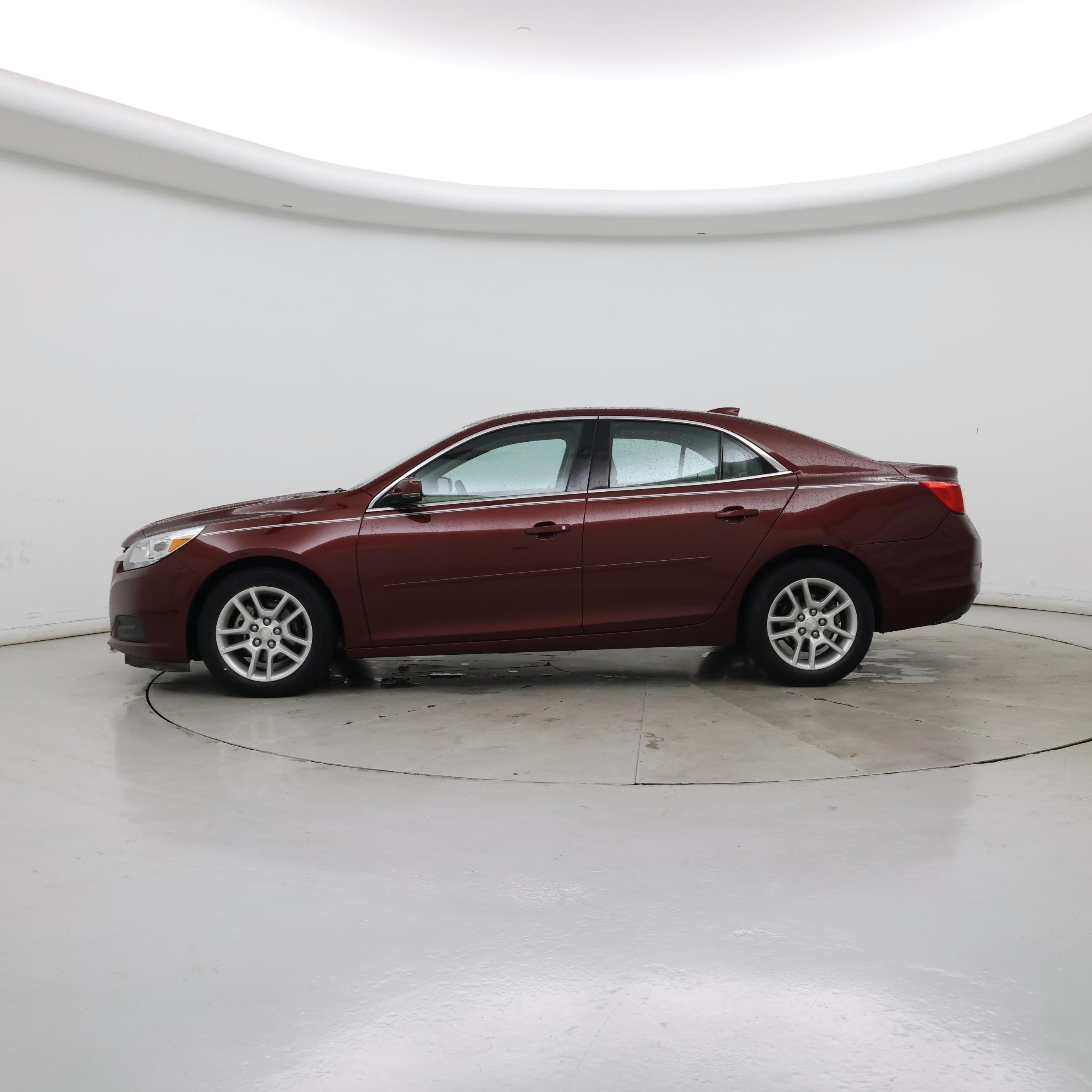 Thumbnail: 2015 Chevrolet Malibu - 3