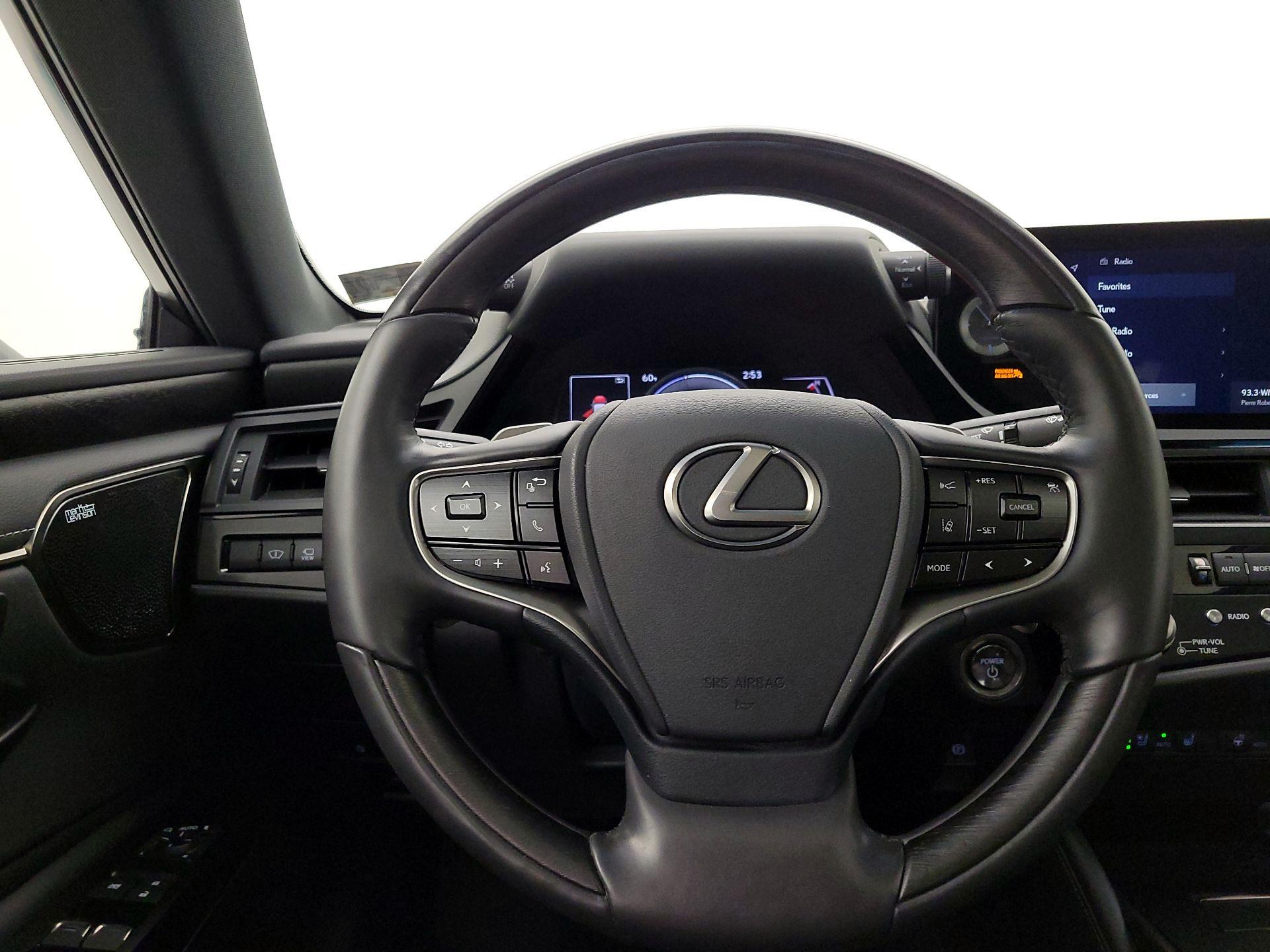 Thumbnail: 2023 Lexus ES - 10