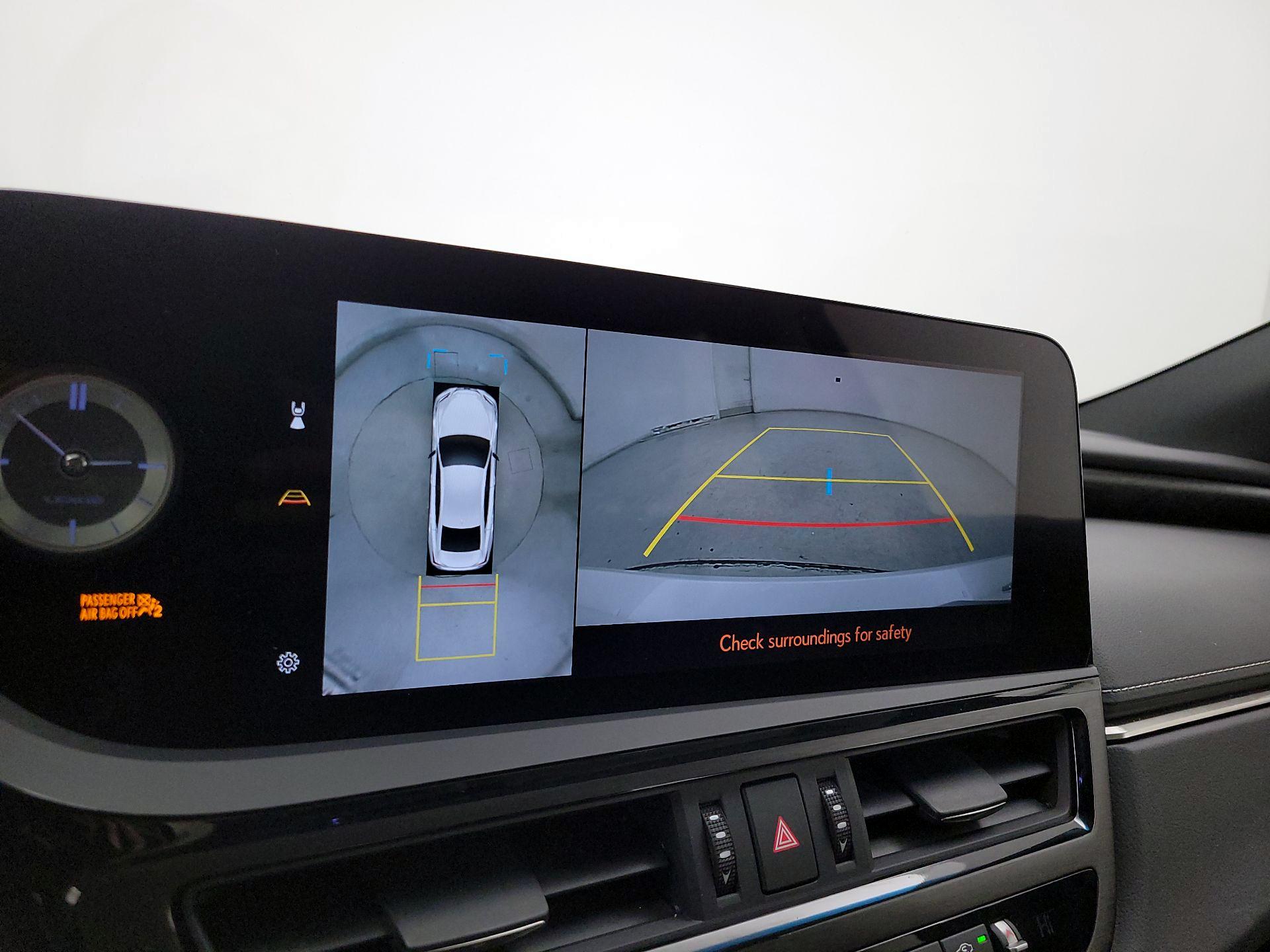 Thumbnail: 2023 Lexus ES - 14