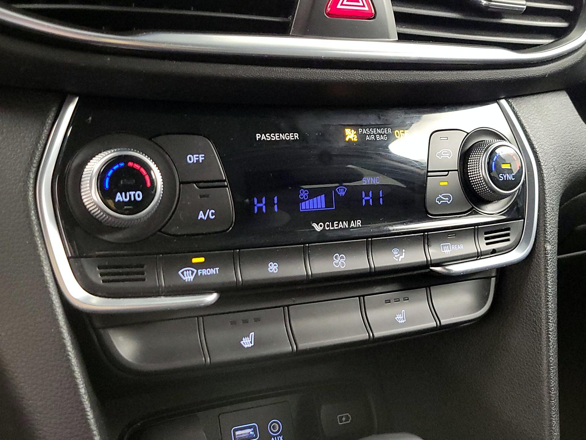 Thumbnail: 2019 Hyundai Santa Fe - 16