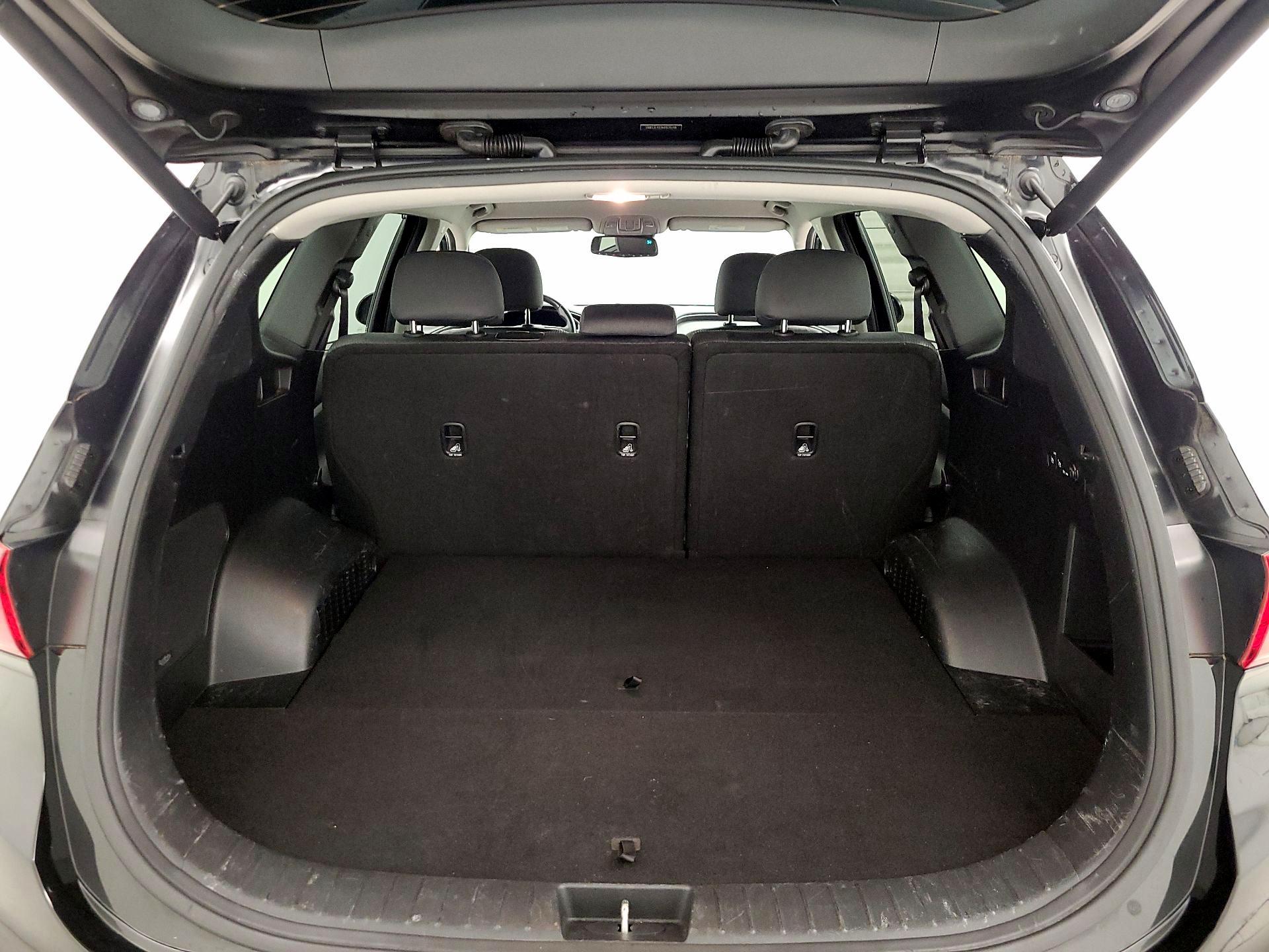 Thumbnail: 2019 Hyundai Santa Fe - 20