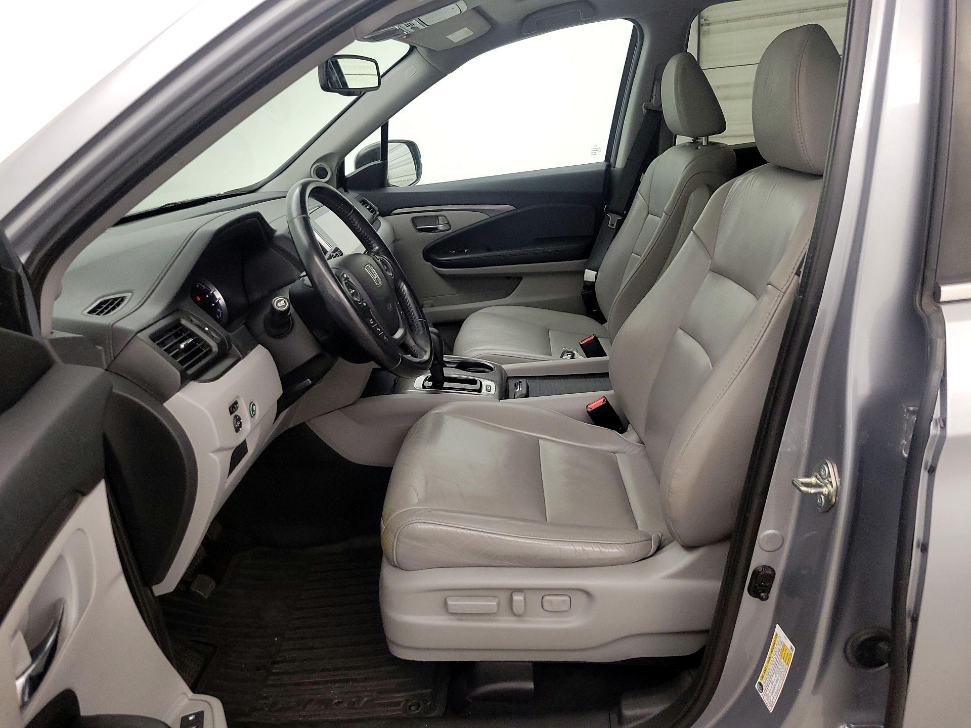 Thumbnail: 2018 Honda Pilot - 11