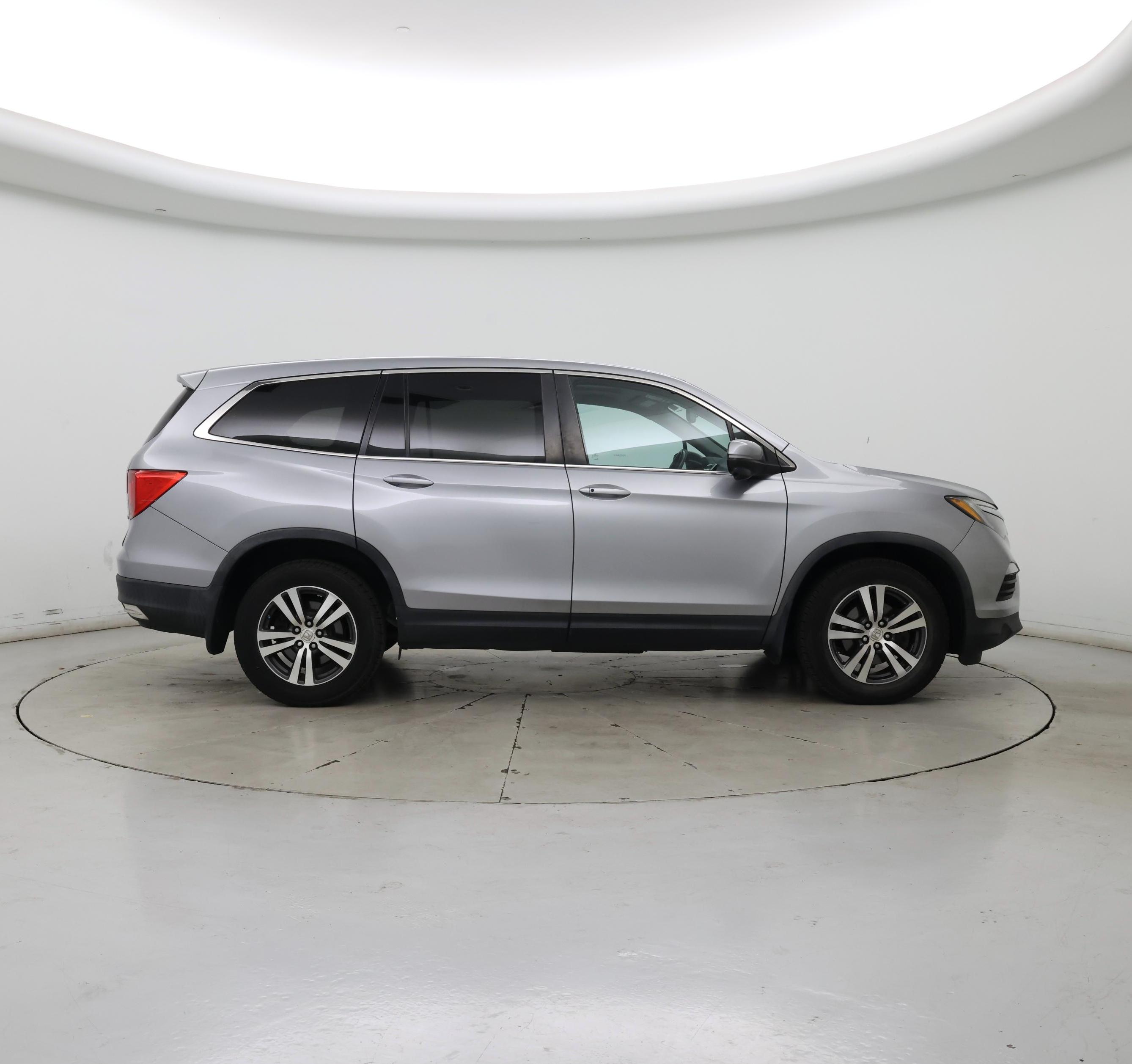 Thumbnail: 2018 Honda Pilot - 7