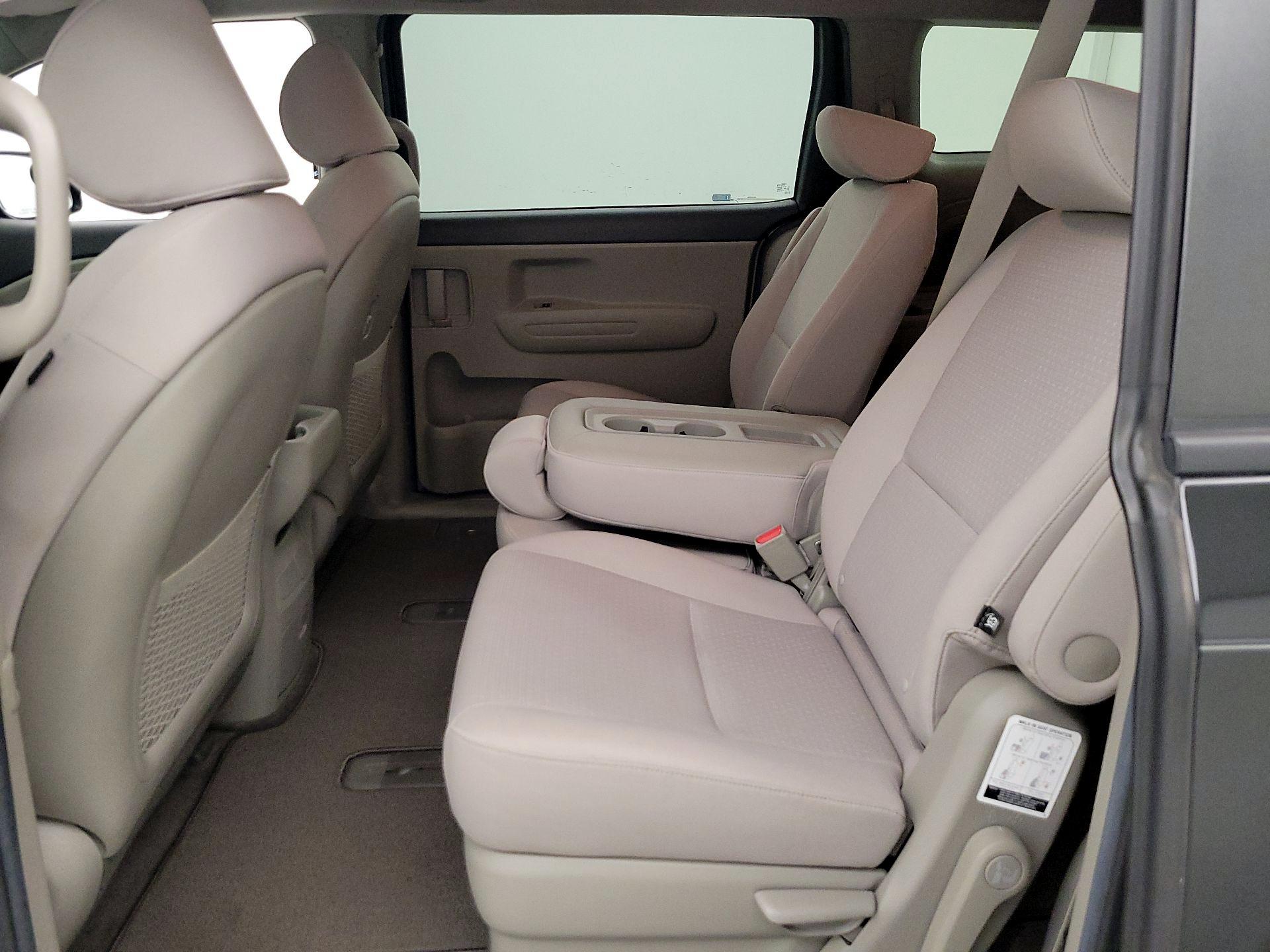 Thumbnail: 2017 Kia Sedona - 19