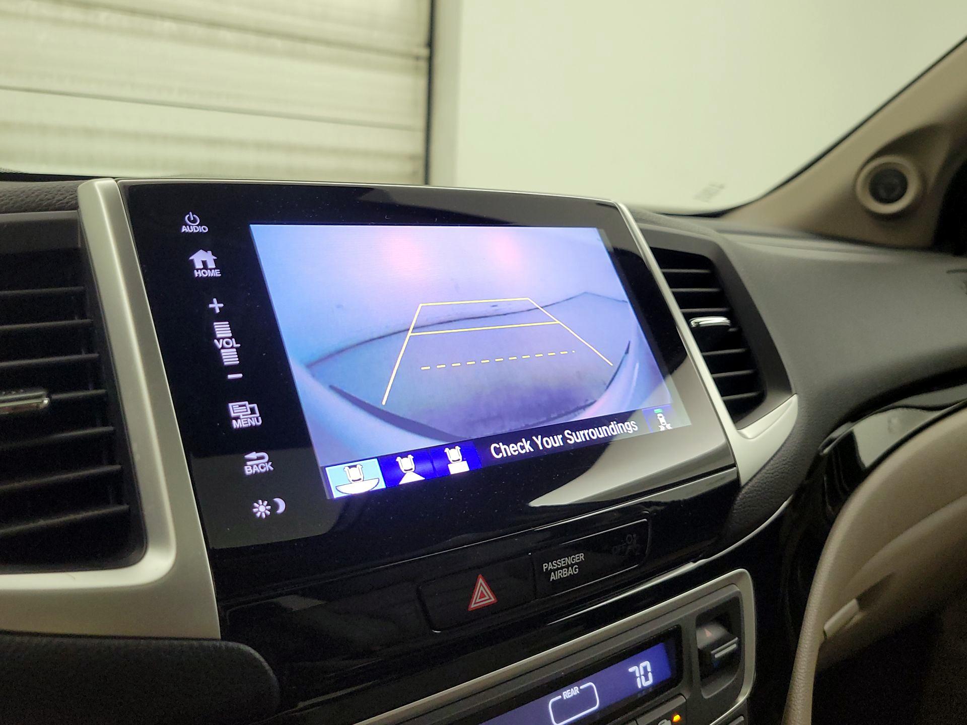 Thumbnail: 2019 Honda Ridgeline - 15