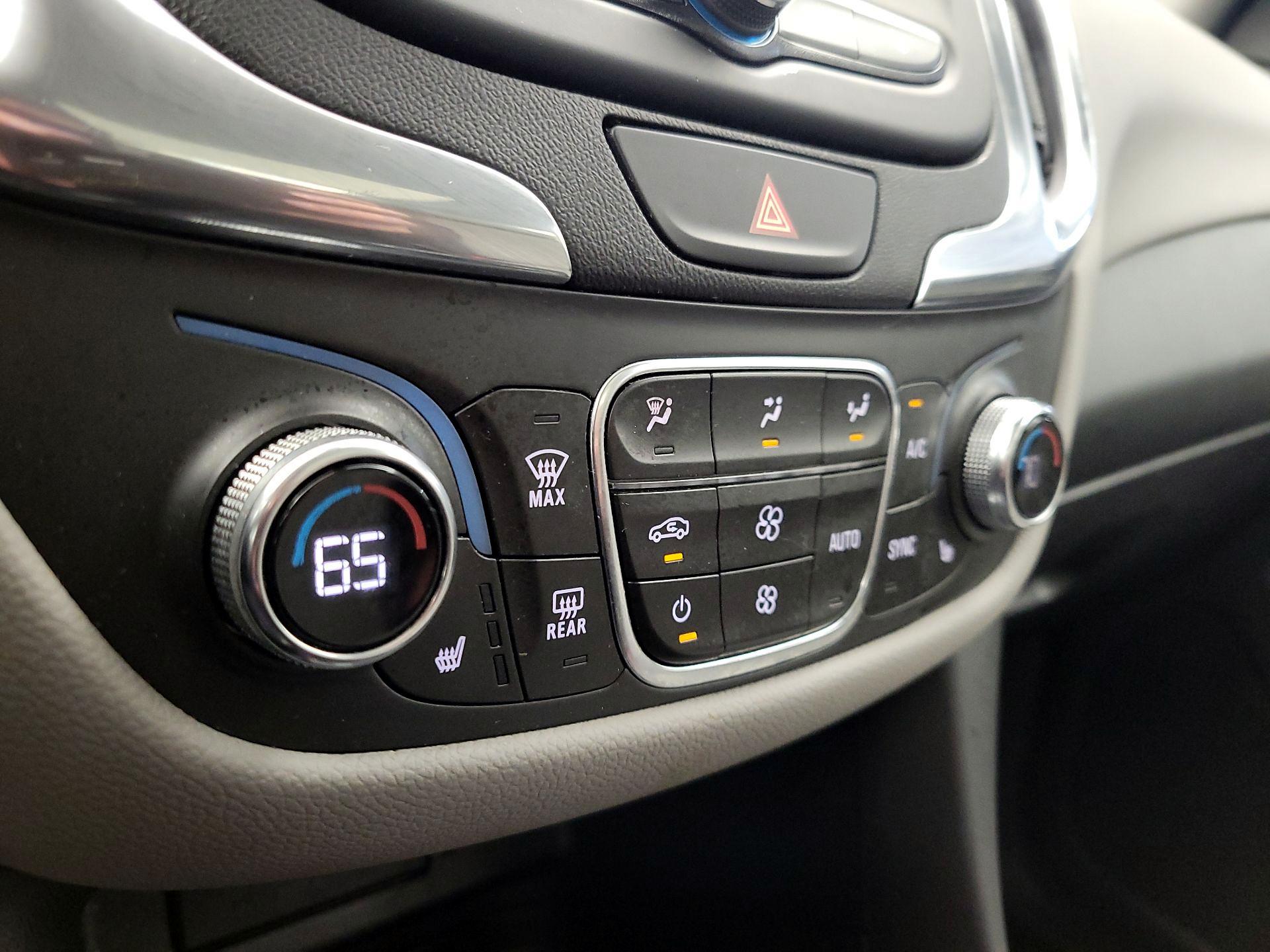 Thumbnail: 2021 Chevrolet Equinox - 16