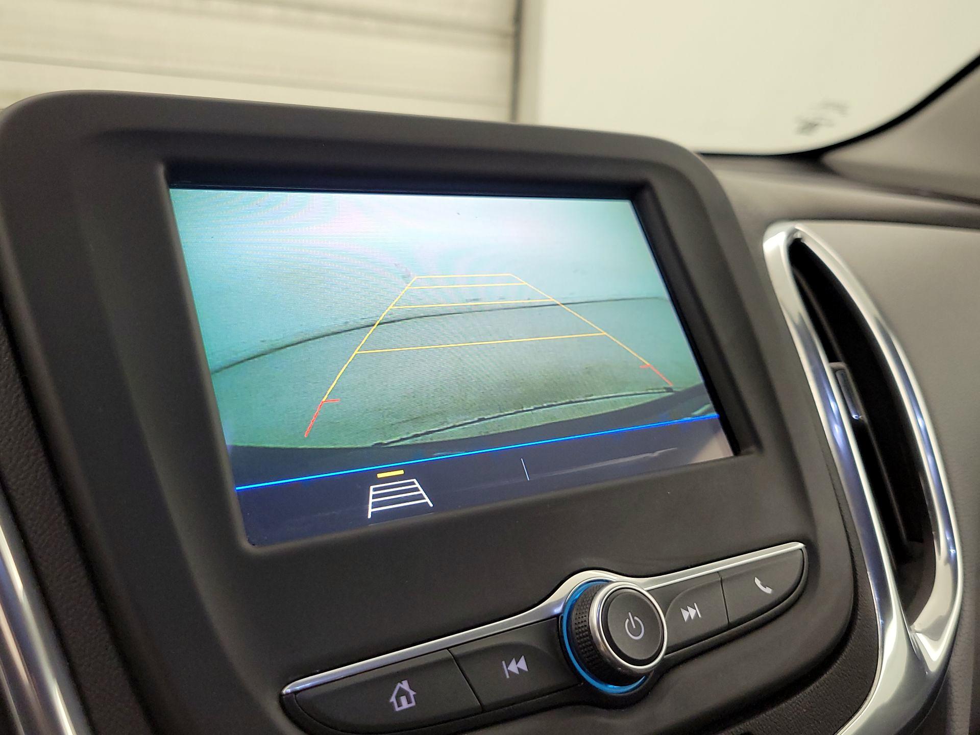 Thumbnail: 2019 Chevrolet Equinox - 14