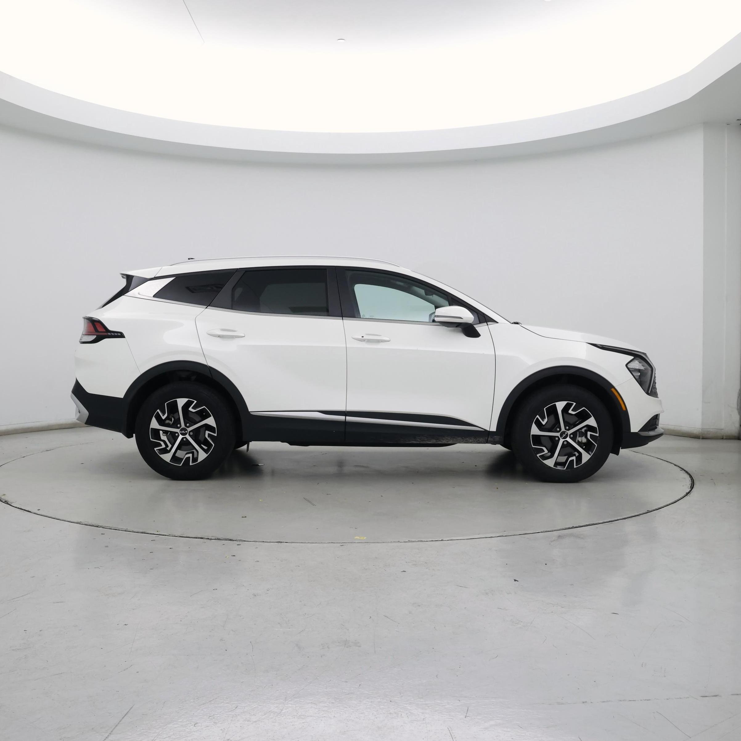 Thumbnail: 2023 Kia Sportage - 7